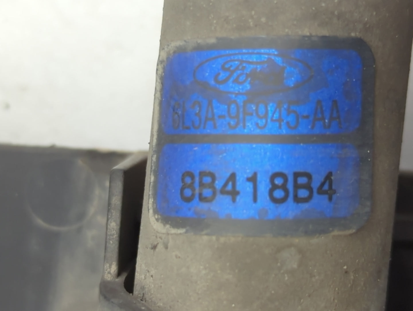 2008 Ford Escape Fuel Vapor Charcoal Canister - Oemusedautoparts1.com