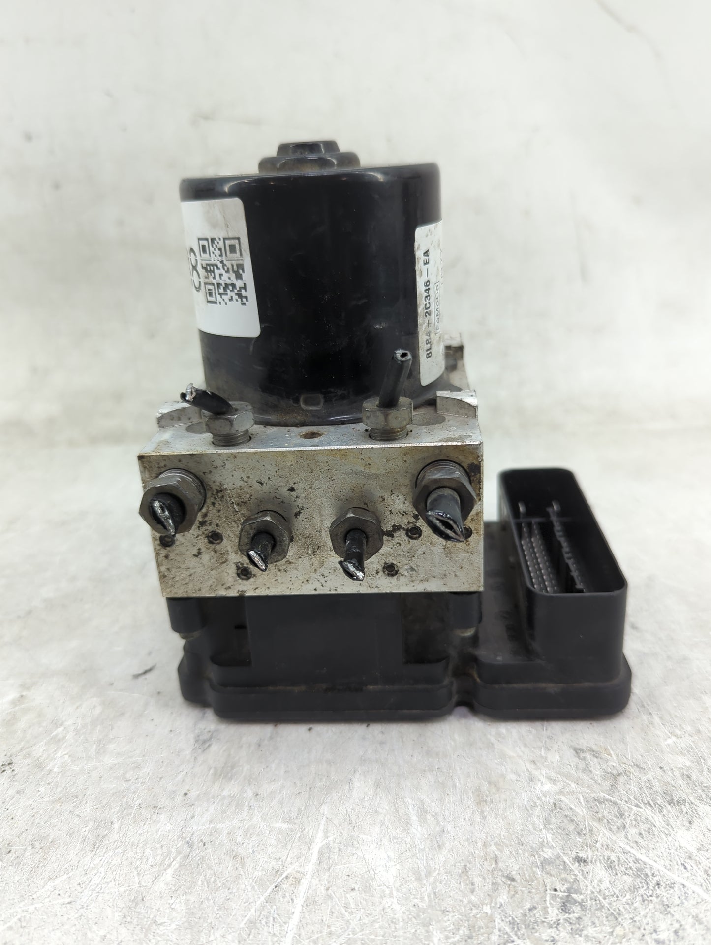 2008 Ford Escape ABS Pump Control Module Replacement P/N:8L84-2C346-EA 8L84-2C219-DE Fits OEM Used Auto Parts - Oemusedautop