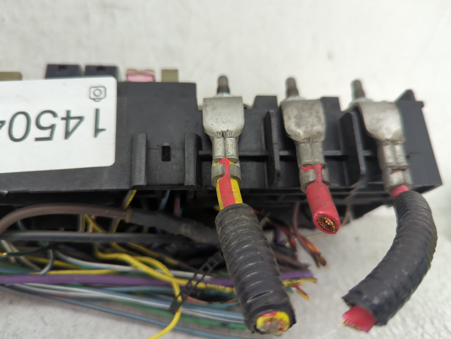 2008 Ford Escape Fusebox Fuse Box Panel Relay Module P/N:8L8T-14A003-AE Fits OEM Used Auto Parts - Oemusedautoparts1.com
