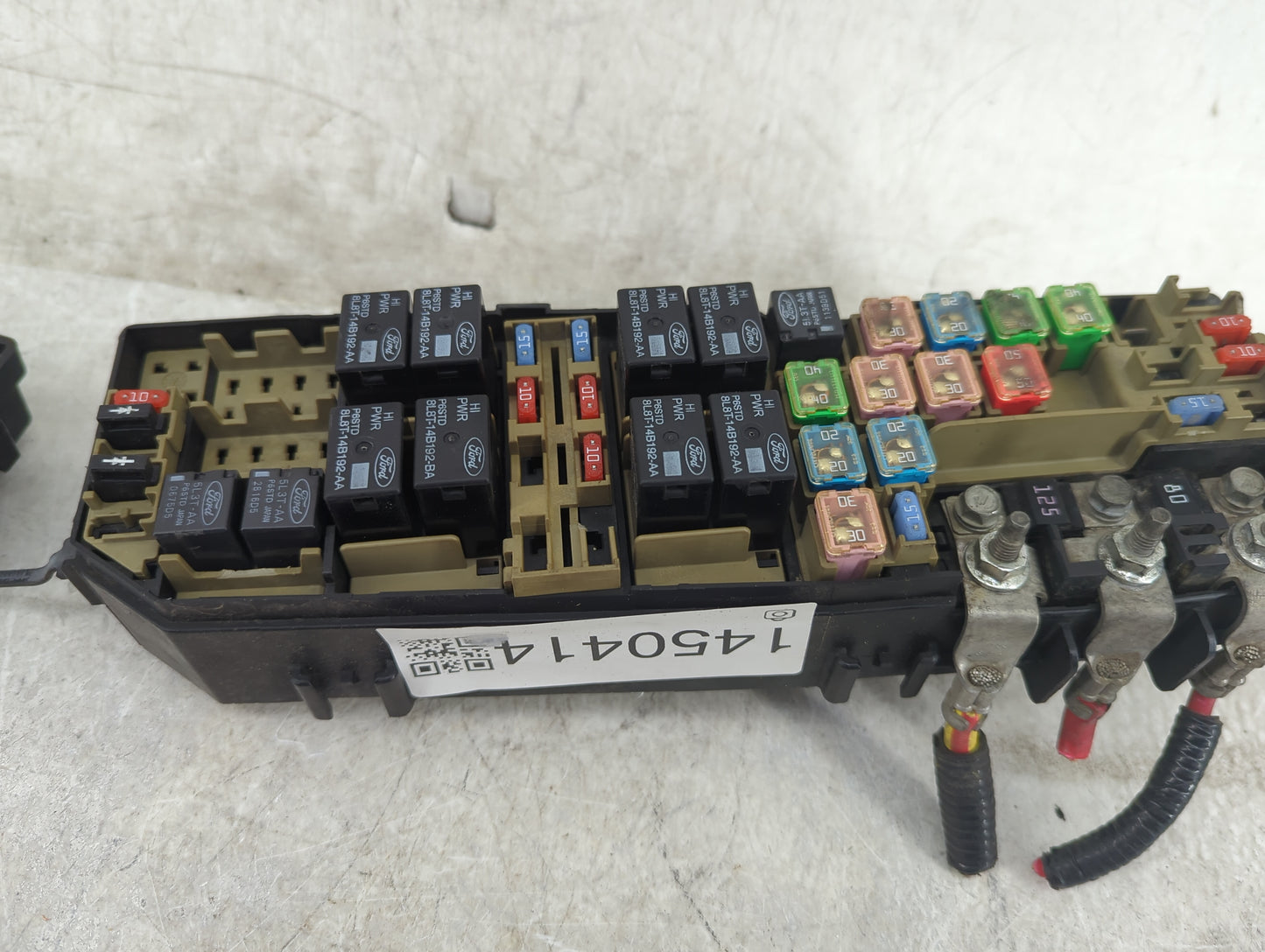 2008 Ford Escape Fusebox Fuse Box Panel Relay Module P/N:8L8T-14A003-AE Fits OEM Used Auto Parts - Oemusedautoparts1.com