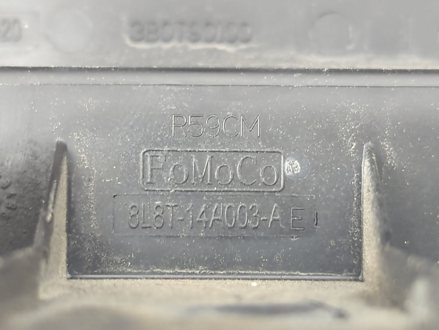 2008 Ford Escape Fusebox Fuse Box Panel Relay Module P/N:8L8T-14A003-AE Fits OEM Used Auto Parts - Oemusedautoparts1.com