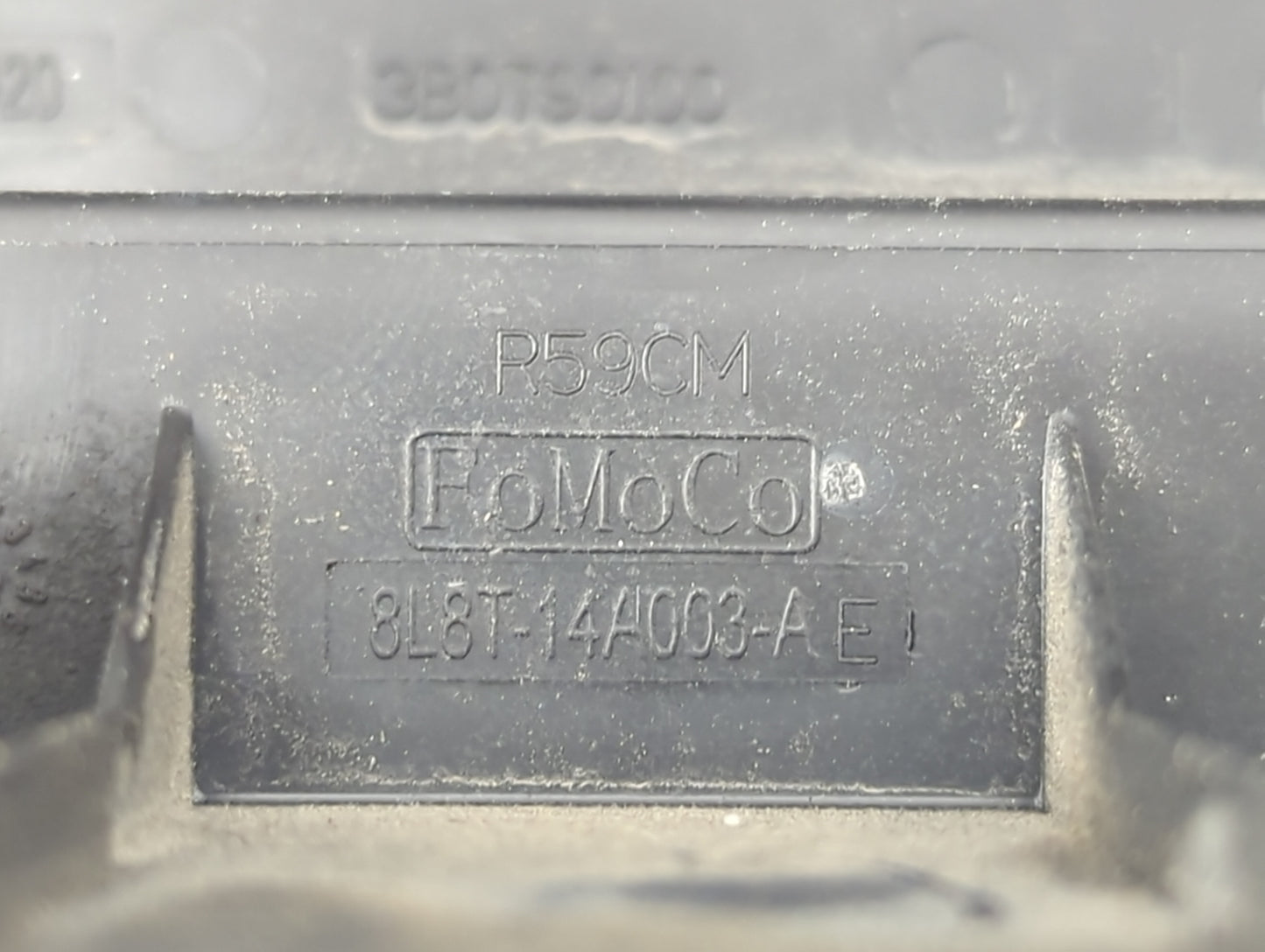 2008 Ford Escape Fusebox Fuse Box Panel Relay Module P/N:8L8T-14A003-AE Fits OEM Used Auto Parts - Oemusedautoparts1.com