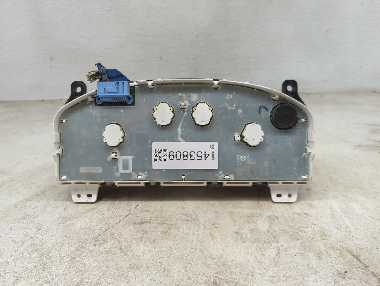 2008 Ford Escape Instrument Cluster Speedometer Gauges P/N:185904 Miles: Fits OEM Used Auto Parts - Oemusedautoparts1.com