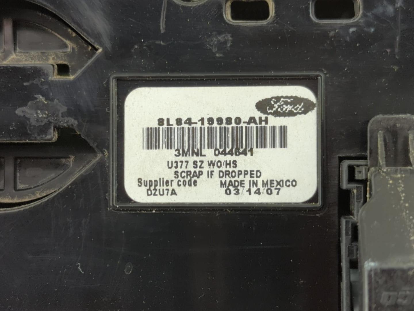 2008 Ford Escape Climate Control Module Temperature AC/Heater Replacement P/N:8L84-19980-AH Fits OEM Used Auto Parts - Oemus