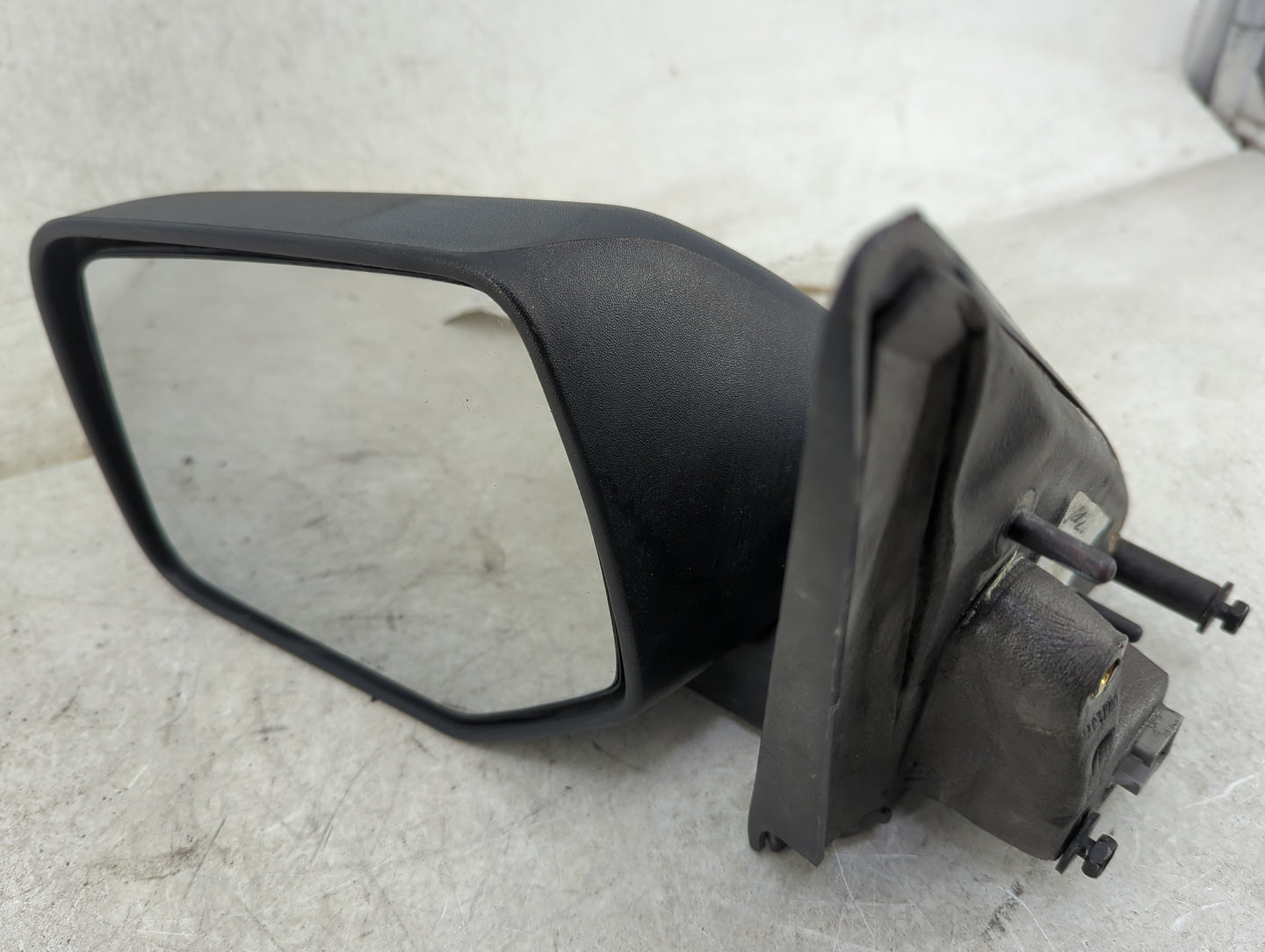 2008-2009 Ford Escape Driver Side View Mirror - Left Door Mirror OEM Used - Oemusedautoparts1.com