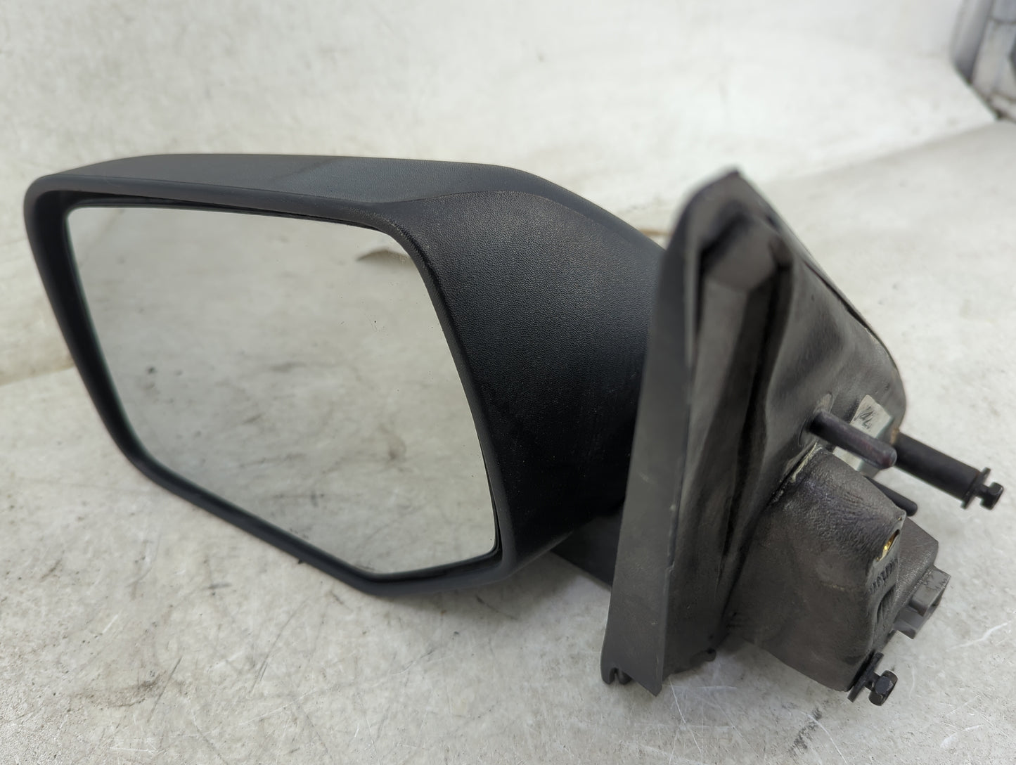 2008-2009 Ford Escape Driver Side View Mirror - Left Door Mirror OEM Used - Oemusedautoparts1.com
