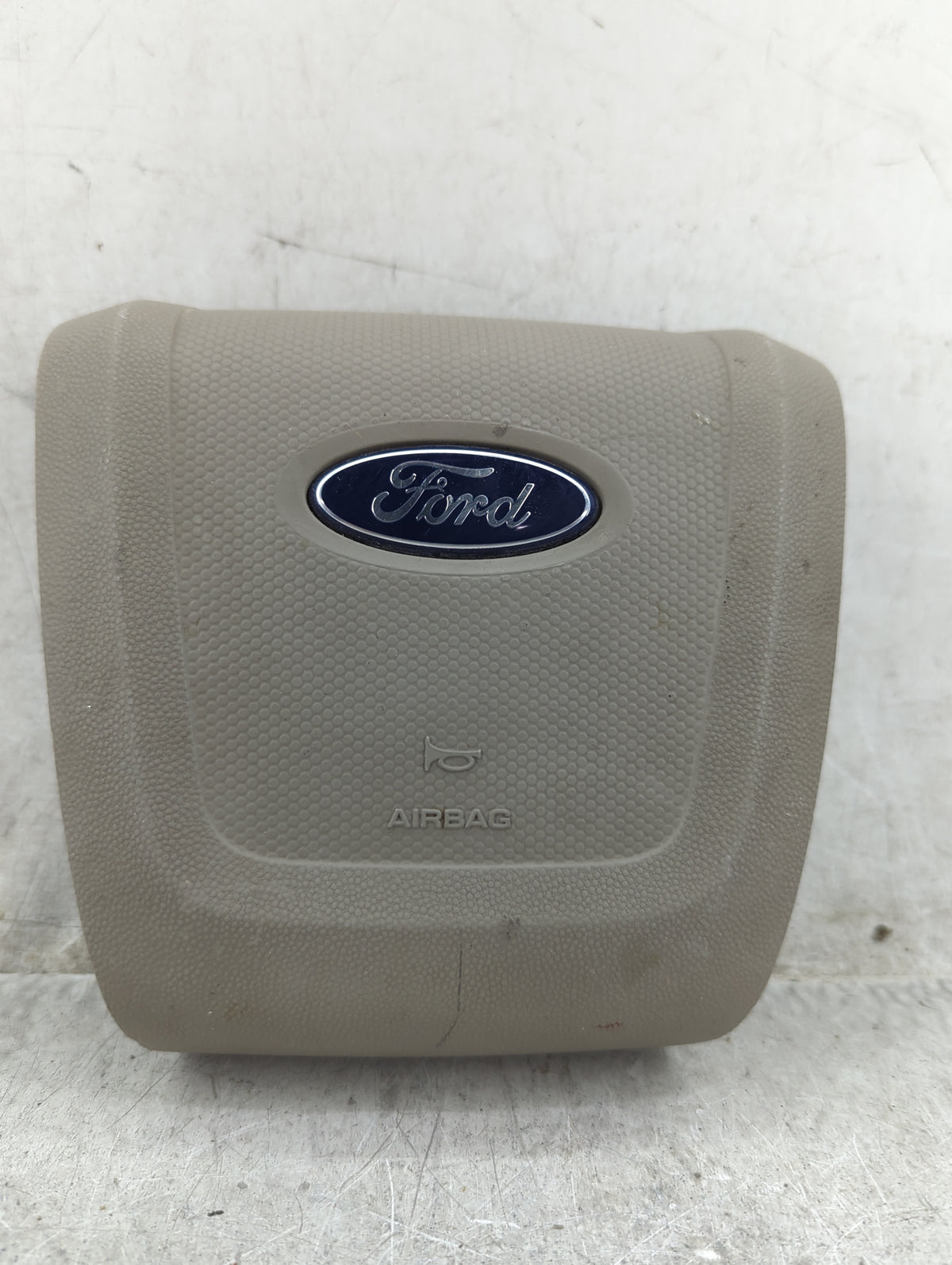 2008 Ford Escape Air Bag Driver Left Steering Wheel Mounted Tan - Oemusedautoparts1.com