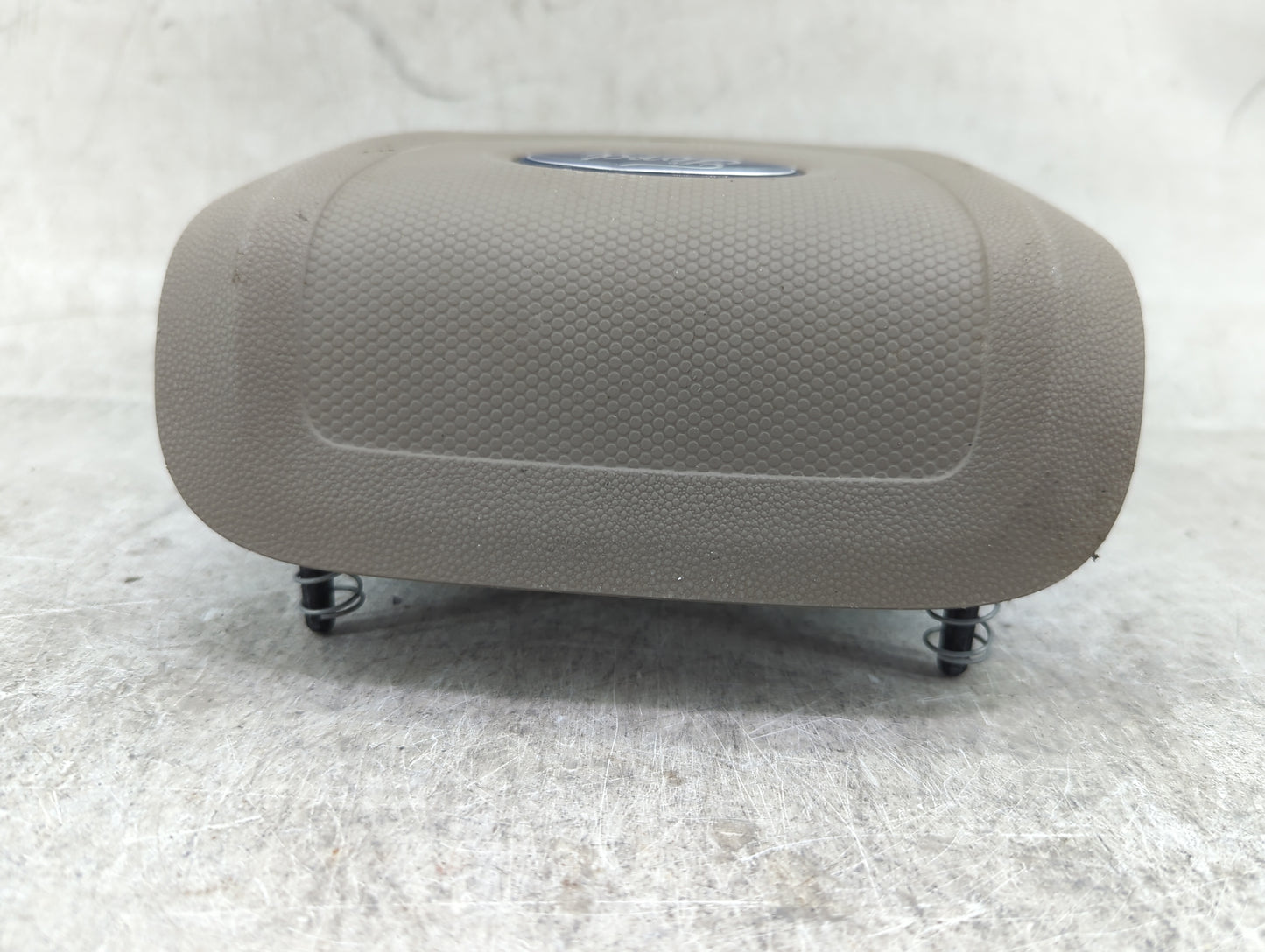2008 Ford Escape Air Bag Driver Left Steering Wheel Mounted Tan - Oemusedautoparts1.com