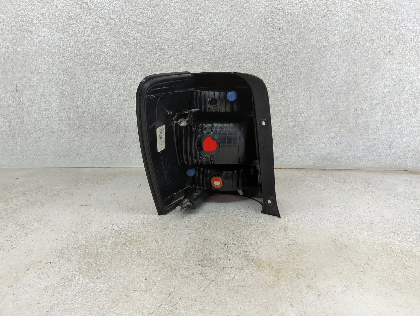 2008-2012 Ford Escape Tail Light Assembly Passenger Right OEM Fits Fits 2008 2009 2010 2011 2012 OEM Used Auto Parts - Oemus