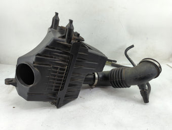 compare product 2008-2008 Ford Escape Air Cleaner Intake-duct Hose Tube 1459439