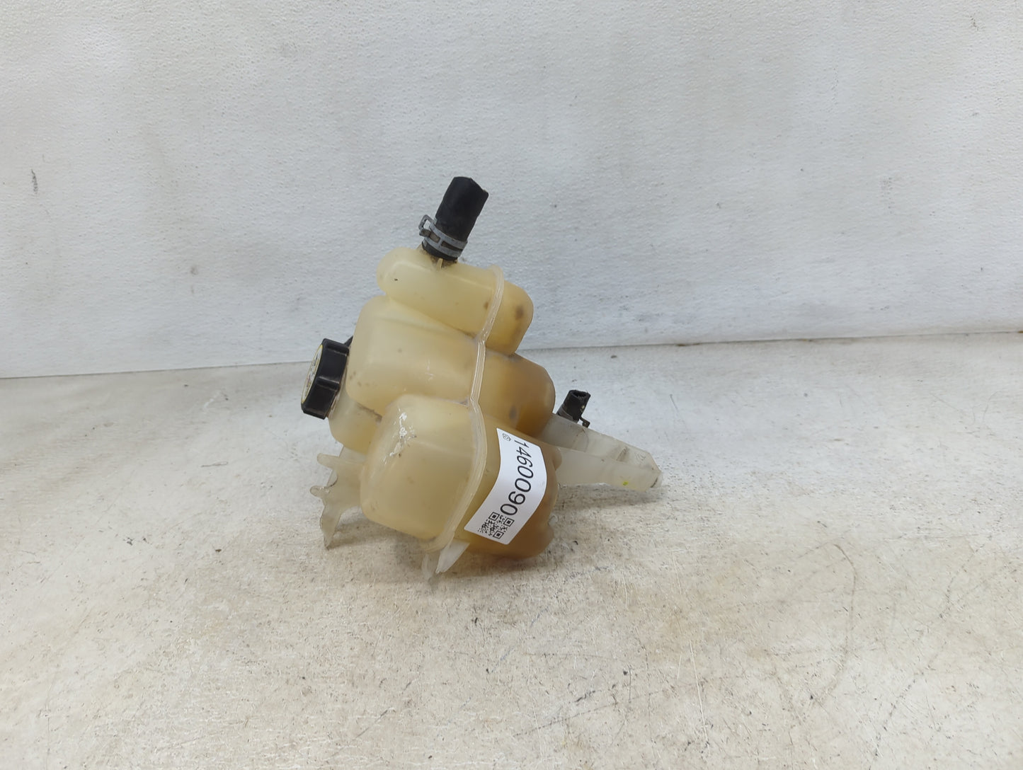2001-2012 Ford Escape Radiator Coolant Overflow Expansion Tank Bottle 1460090 - Oemusedautoparts1.com
