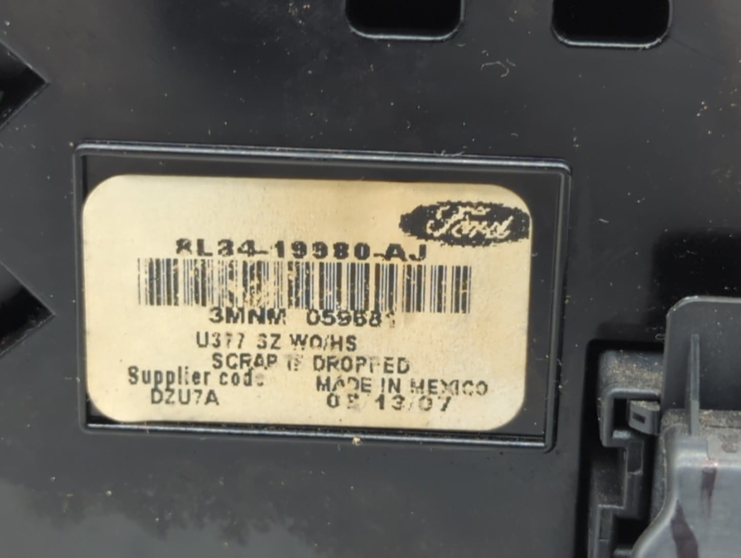 2008 Ford Escape Climate Control Module Temperature AC/Heater Replacement P/N:8L34-19980-AJ Fits OEM Used Auto Parts - Oemus