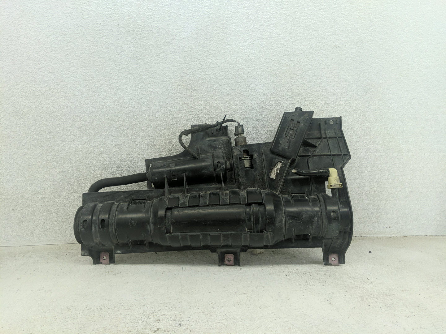 2008 Ford Escape Fuel Vapor Charcoal Canister 1461911 - Oemusedautoparts1.com