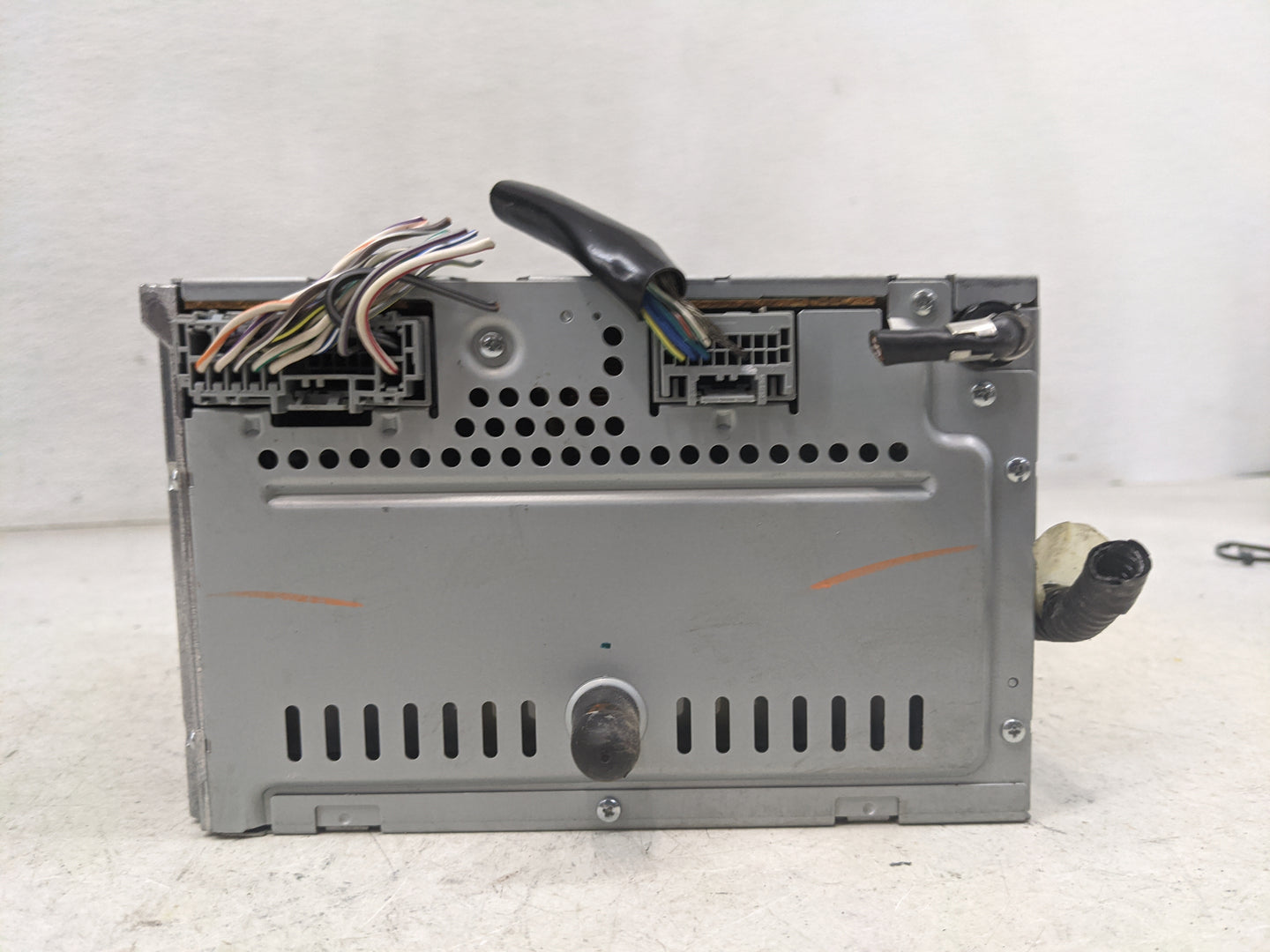 2008 Ford Escape Radio AM FM Cd Player Receiver Replacement P/N:8L8T-19C108-AL Fits OEM Used Auto Parts - Oemusedautoparts1.