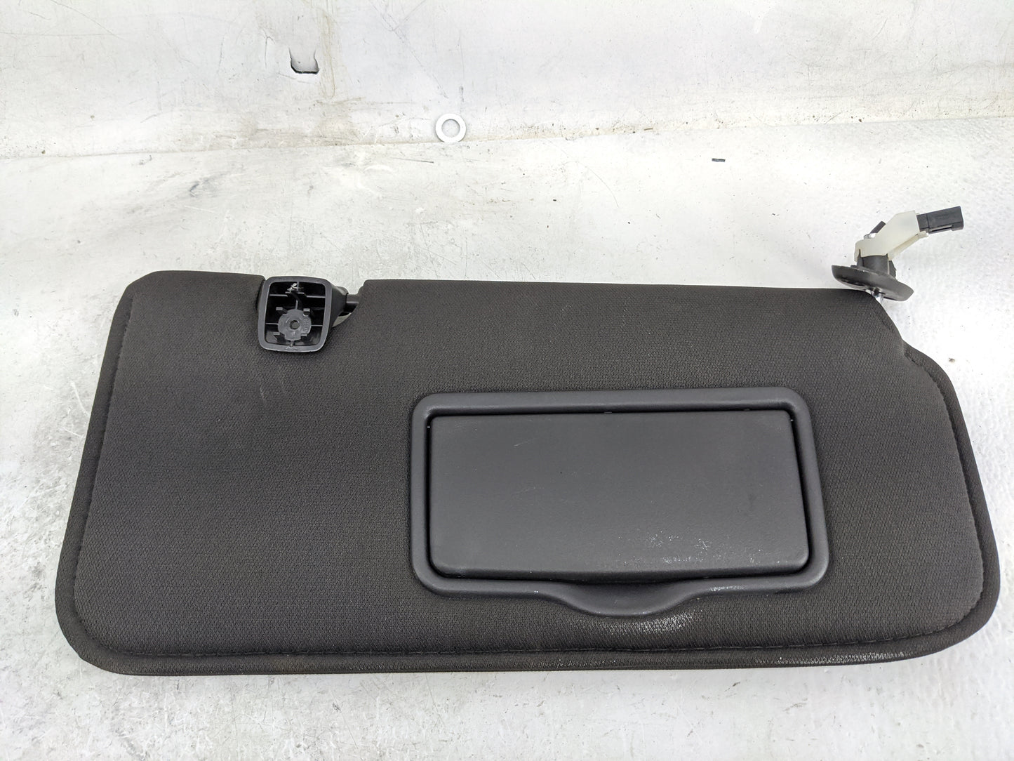 2008-2009 Ford Escape Sun Visor Shade Replacement Passenger Right Mirror Fits Fits 2008 2009 OEM Used Auto Parts - Oemusedau
