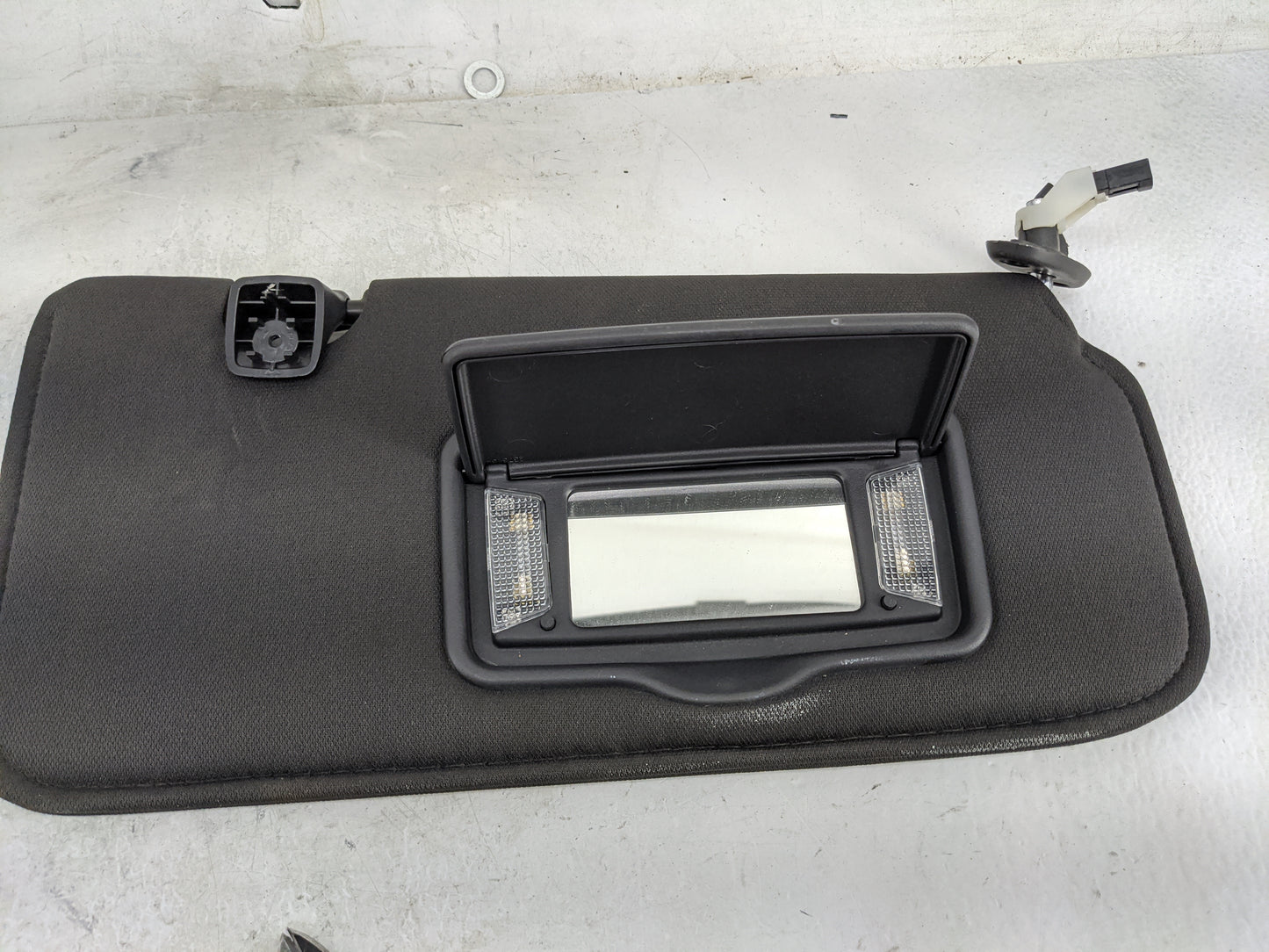 2008-2009 Ford Escape Sun Visor Shade Replacement Passenger Right Mirror Fits Fits 2008 2009 OEM Used Auto Parts - Oemusedau