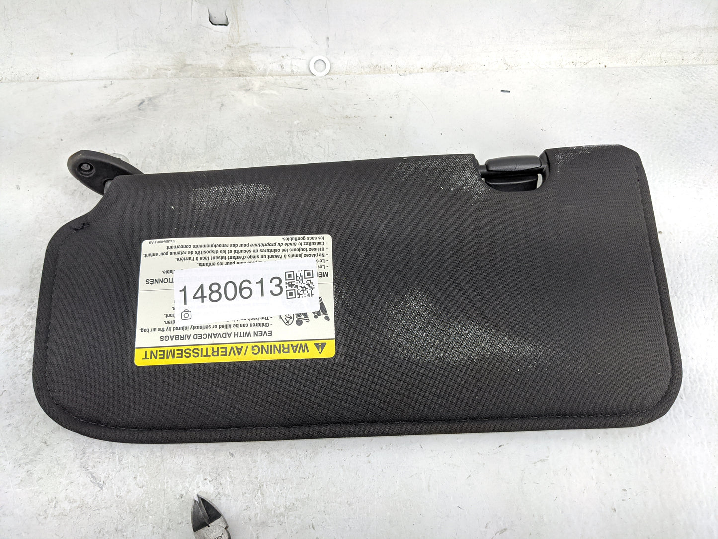 2008-2009 Ford Escape Sun Visor Shade Replacement Passenger Right Mirror Fits Fits 2008 2009 OEM Used Auto Parts - Oemusedau