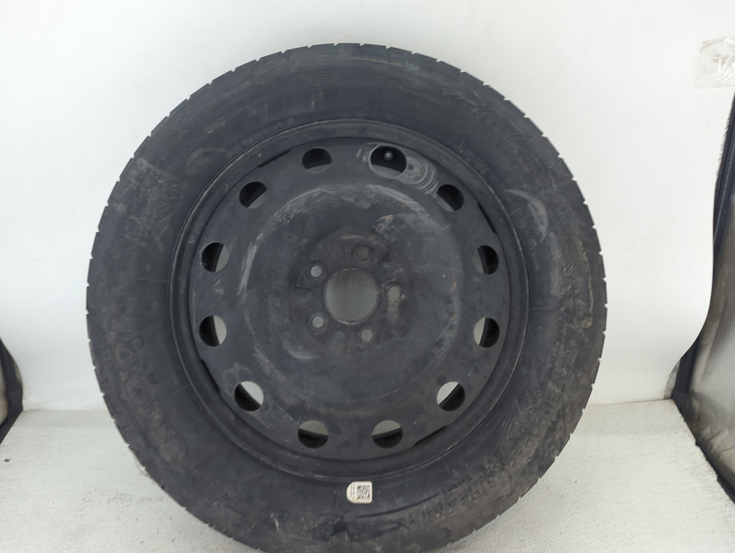 2008 Ford Escape Spare Donut Tire Wheel Rim Oem 1486998 - Oemusedautoparts1.com