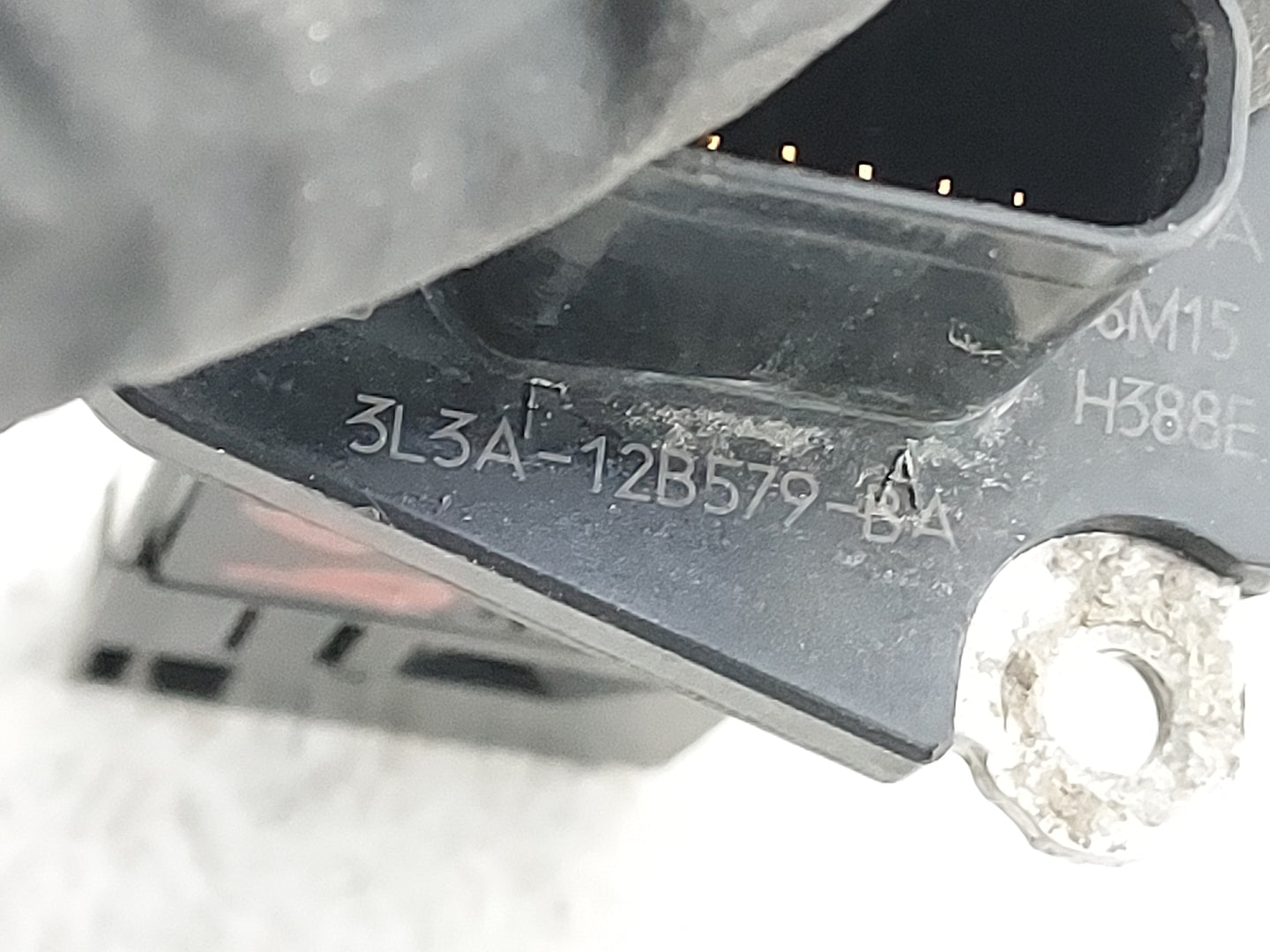 2001-2007 Ford Escape Mass Air Flow Meter Maf 1487986 - Oemusedautoparts1.com