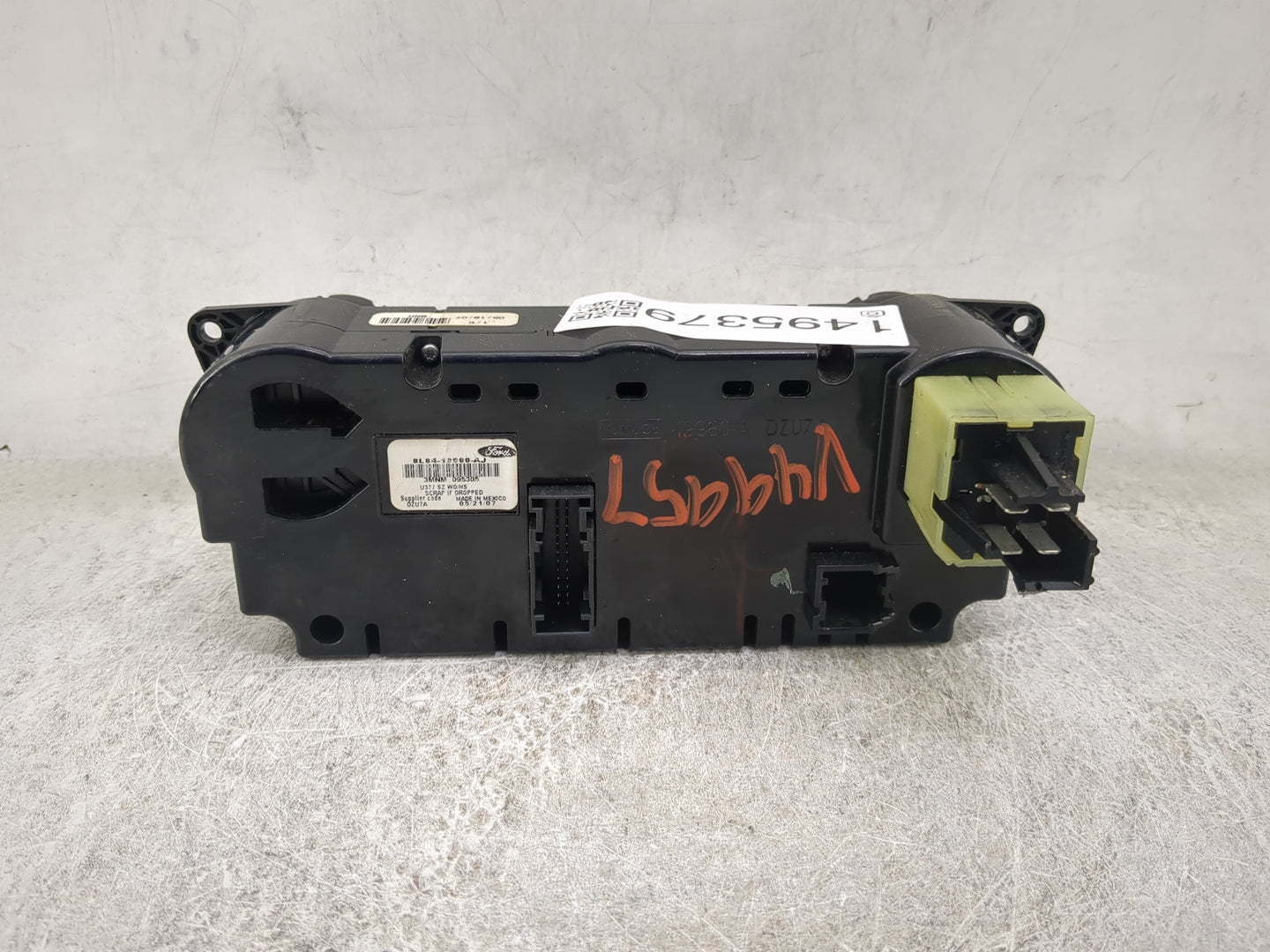 2008 Ford Escape Climate Control Module Temperature AC/Heater Replacement P/N:8L84-19980-AJ Fits OEM Used Auto Parts - Oemus
