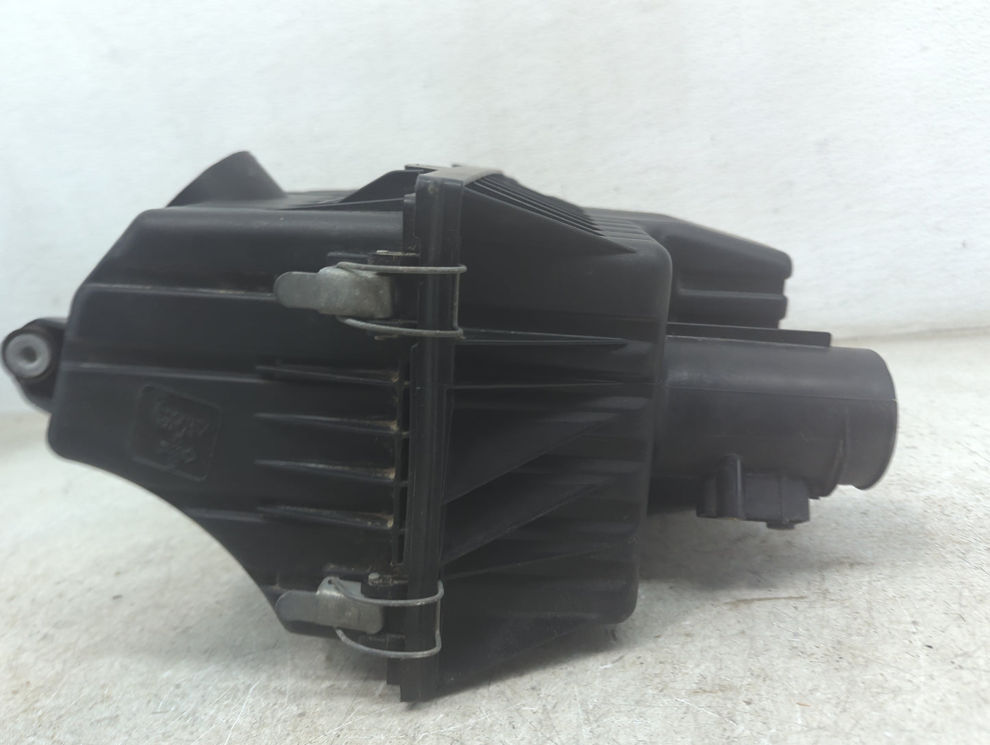 2008-2008 Ford Escape Air Cleaner Intake-duct Hose Tube 1495452 - Oemusedautoparts1.com