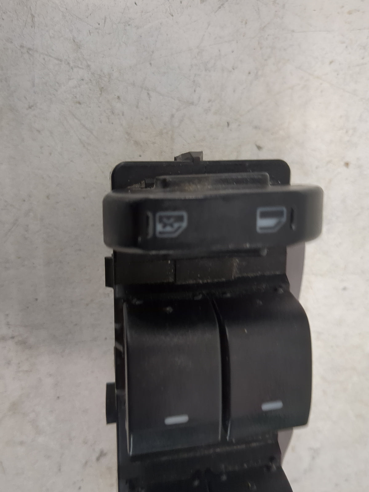 2008-2012 Ford Escape Master Power Window Switch Replacement Driver Side Left P/N:8L8T-14540-ACW Fits OEM Used Auto Parts - 