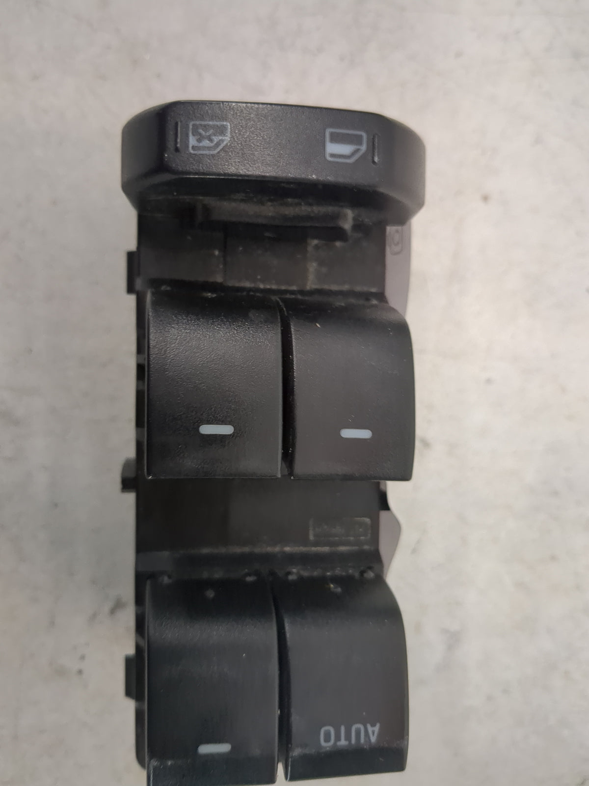 2008-2012 Ford Escape Master Power Window Switch Replacement Driver Side Left P/N:8L8T-14540-ACW Fits OEM Used Auto Parts - 