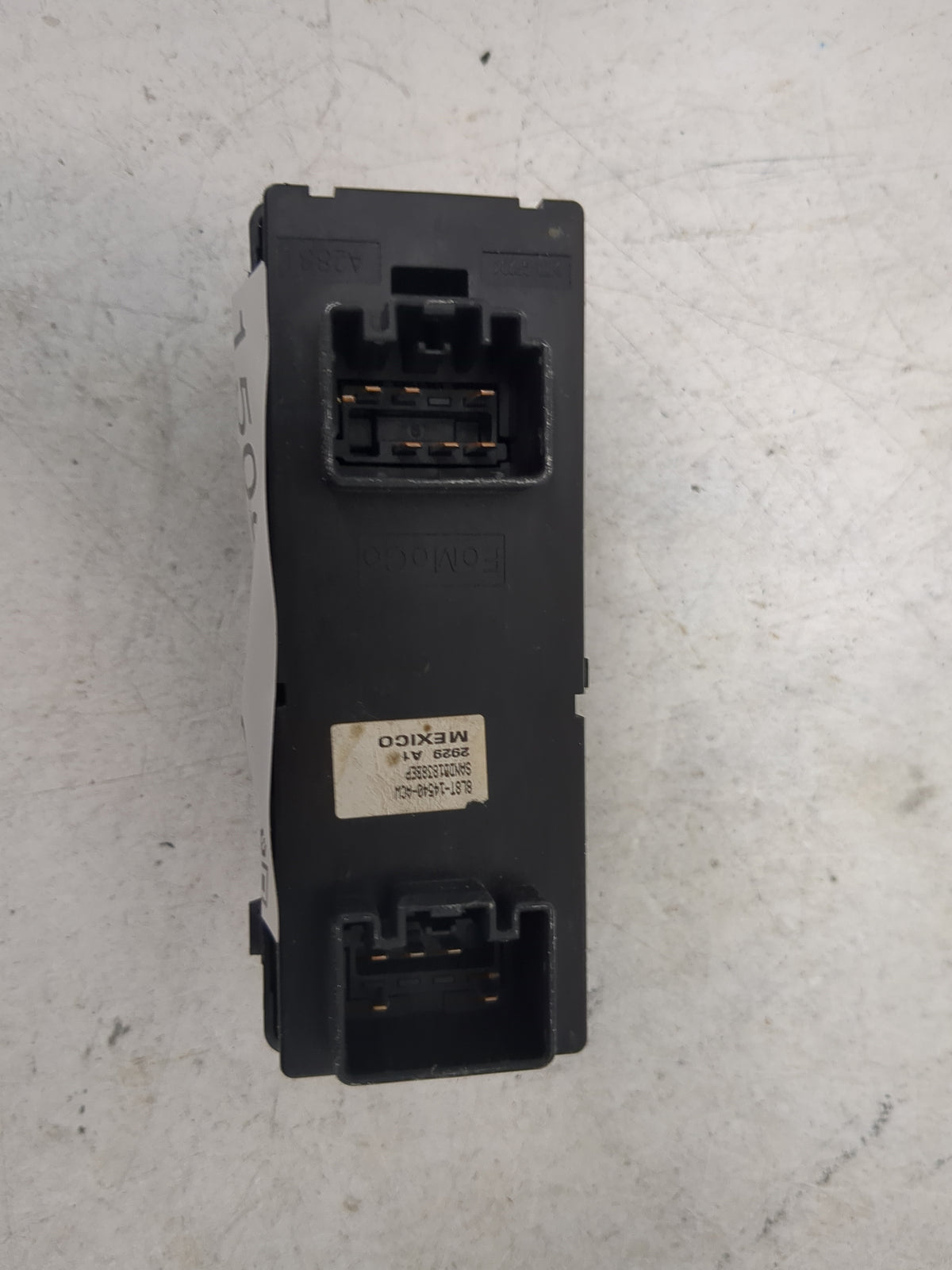 2008-2012 Ford Escape Master Power Window Switch Replacement Driver Side Left P/N:8L8T-14540-ACW Fits OEM Used Auto Parts - 