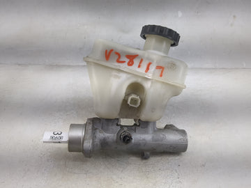 2008-2008 Ford Escape Brake Master Cylinder 1512573 - Oemusedautoparts1.com