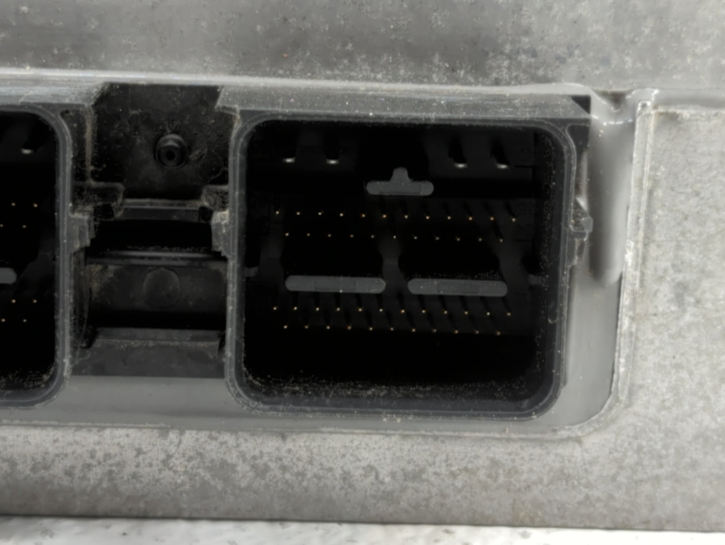 2008 Ford Escape PCM Engine Control Computer ECU ECM PCU OEM P/N:8M6A-12A650-BE 8M6A-12A650-BD Fits OEM Used Auto Parts - Oe