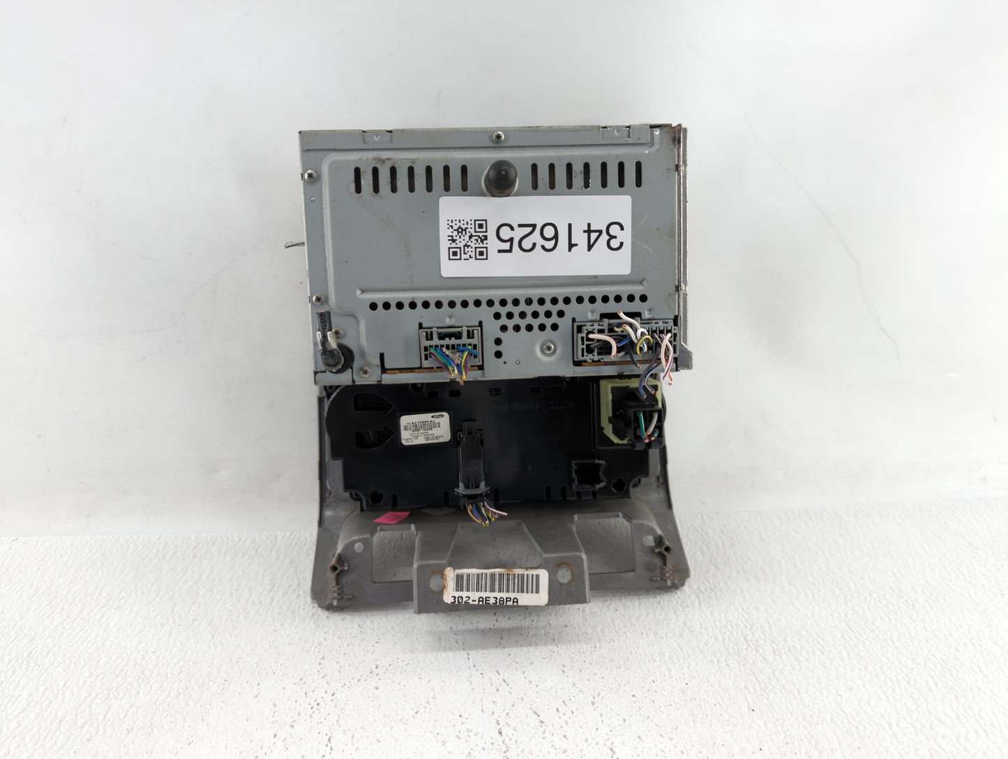 Ford Escape Radio Control Panel - Oemusedautoparts1.com