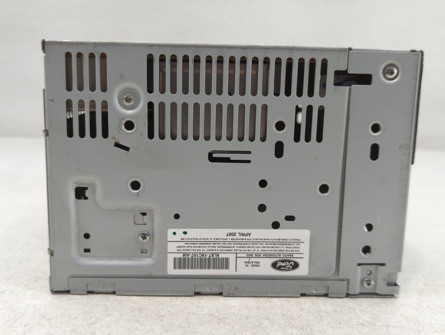 2008 Ford Escape Radio AM FM Cd Player Receiver Replacement P/N:8L8T-18C869-BP 8L8T-18C869-AR, 8L8T-19C109-AP, 8L8T-19C109-A