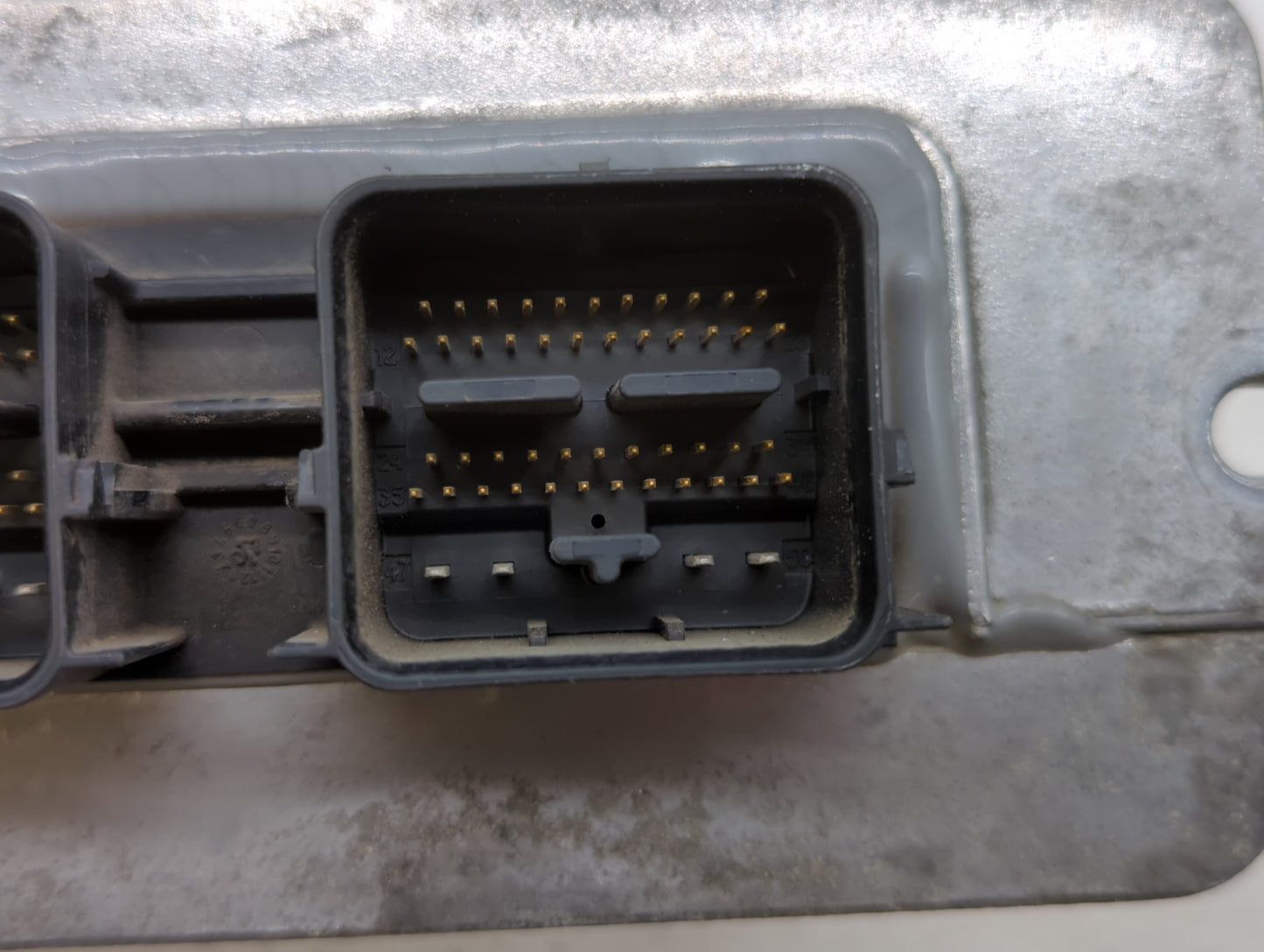 2008 Ford Escape PCM Engine Control Computer ECU ECM PCU OEM P/N:8M6A-12A650-BG 8M6A-12A650-BE, 8M6A-12A650-BD Fits OEM Used
