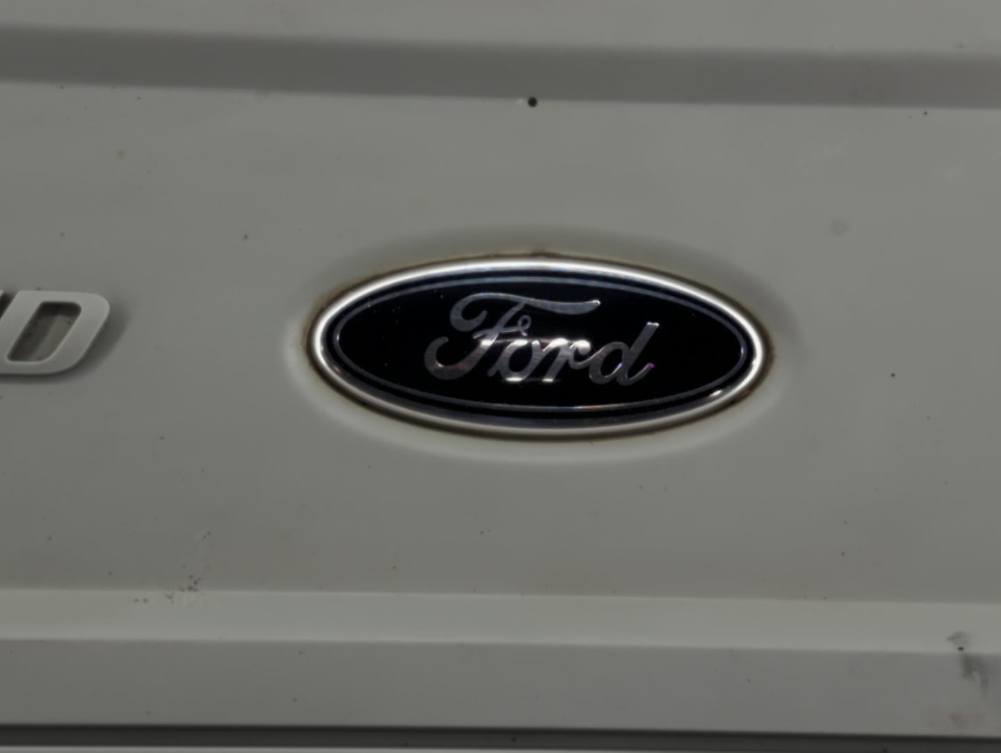 2008 Ford Escape Engine Cover - Oemusedautoparts1.com