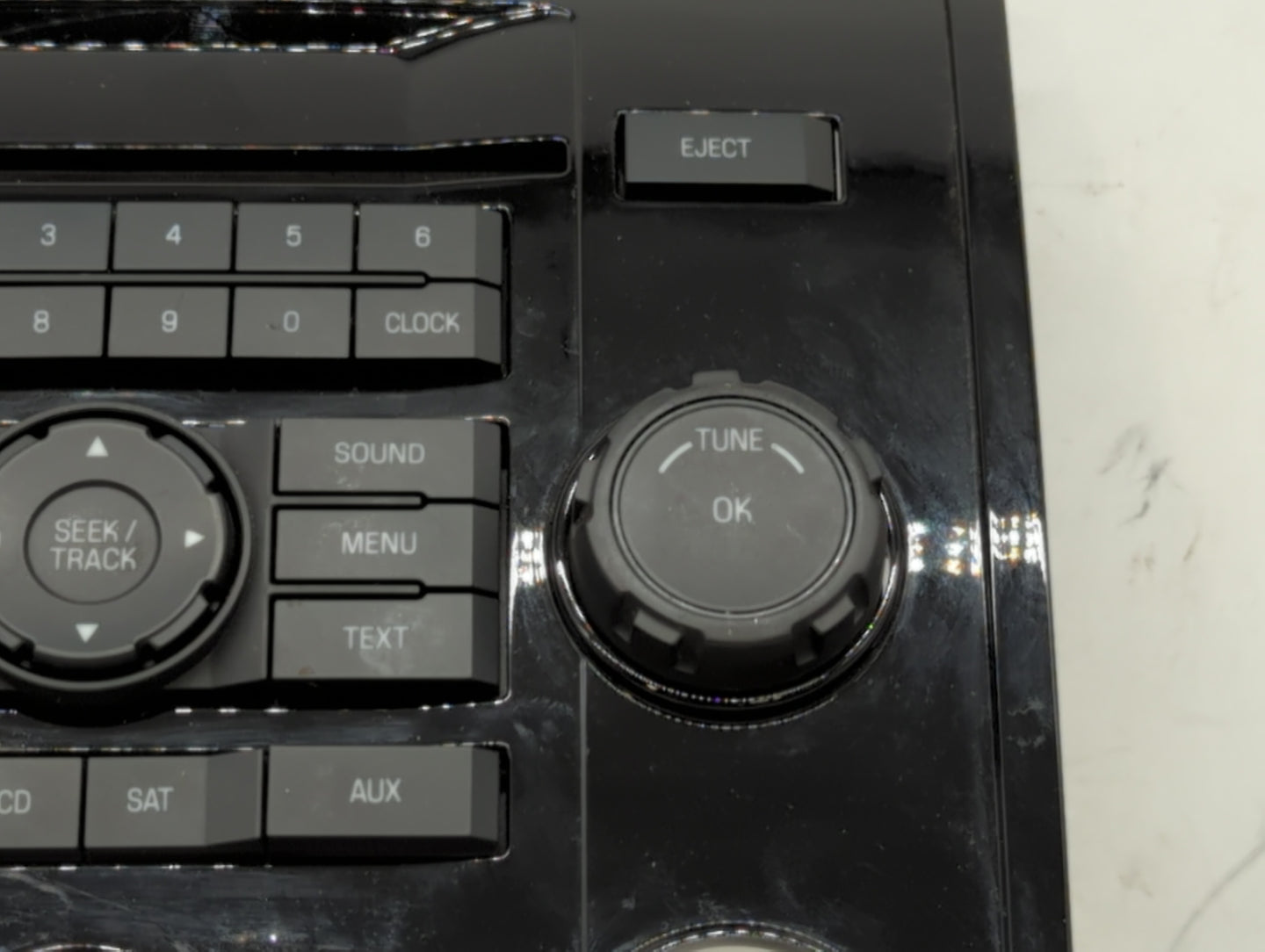 2008-2008 Ford Escape Radio Control Panel - Oemusedautoparts1.com