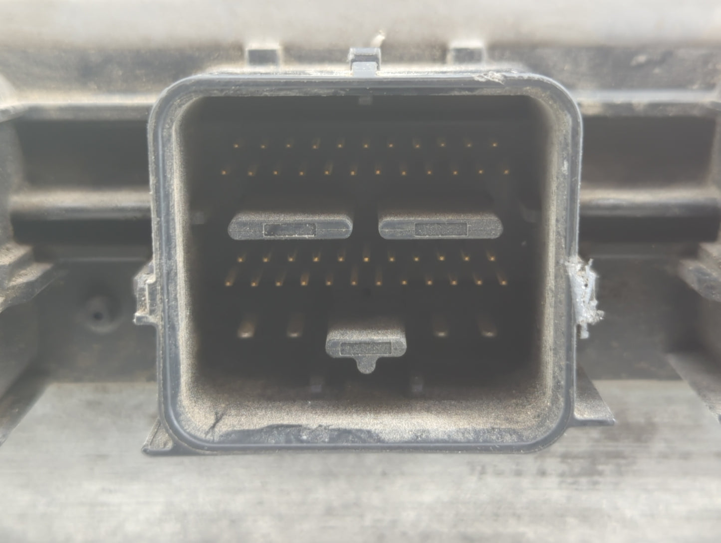 2008 Ford Escape PCM Engine Control Computer ECU ECM PCU OEM P/N:8M6A-12A650-BG 8M6A-12A650-BE, 8M6A-12A650-BD Fits OEM Used