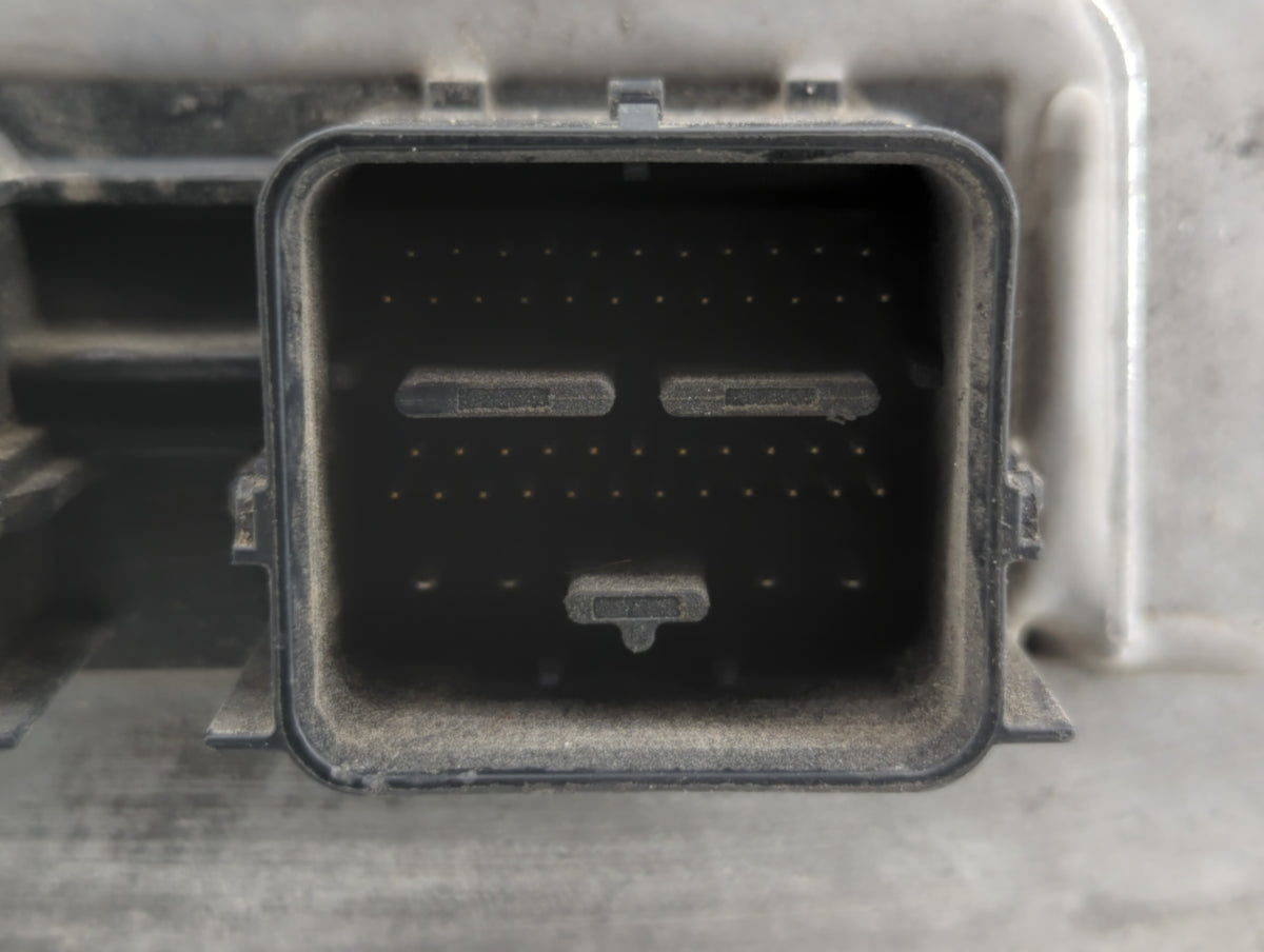 2008 Ford Escape PCM Engine Control Computer ECU ECM PCU OEM P/N:8M6A-12A650-BG 8M6A-12A650-BE, 8M6A-12A650-BD OEM Used Auto