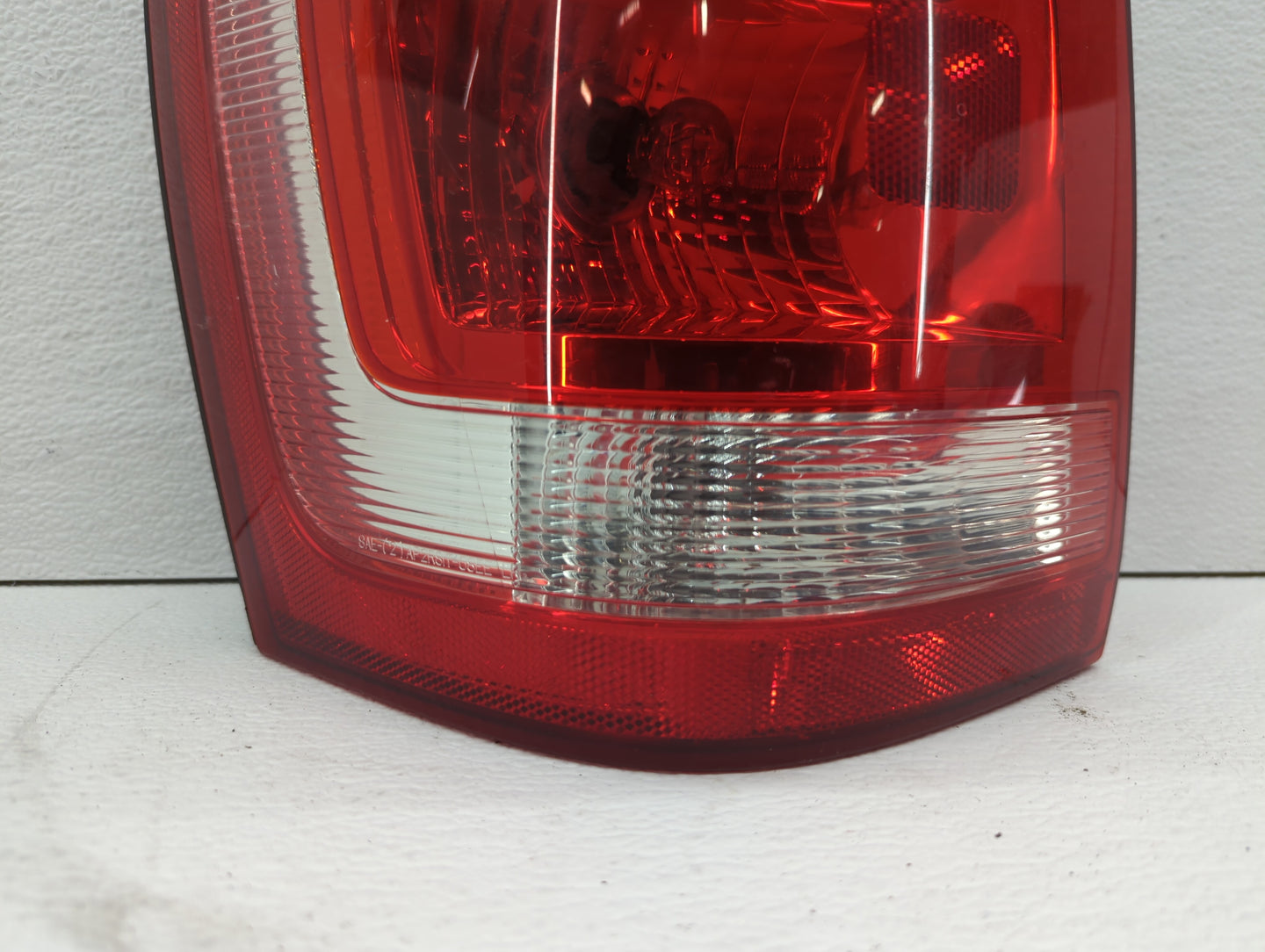 2008-2012 Ford Escape Tail Light Assembly Driver Left OEM P/N:8L84-13B505-A Fits Fits 2008 2009 2010 2011 2012 OEM Used Auto
