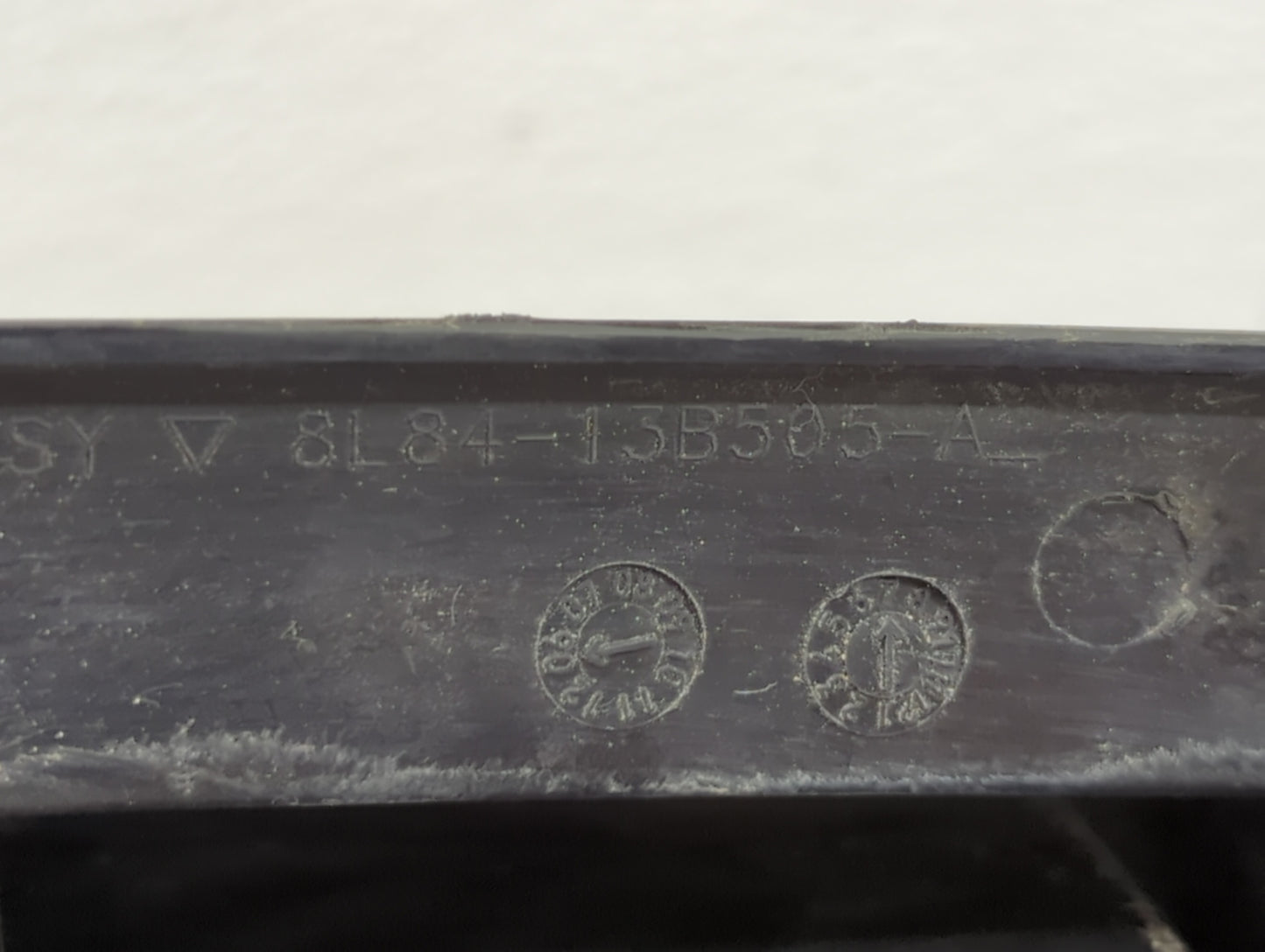2008-2012 Ford Escape Tail Light Assembly Driver Left OEM P/N:8L84-13B505-A Fits Fits 2008 2009 2010 2011 2012 OEM Used Auto