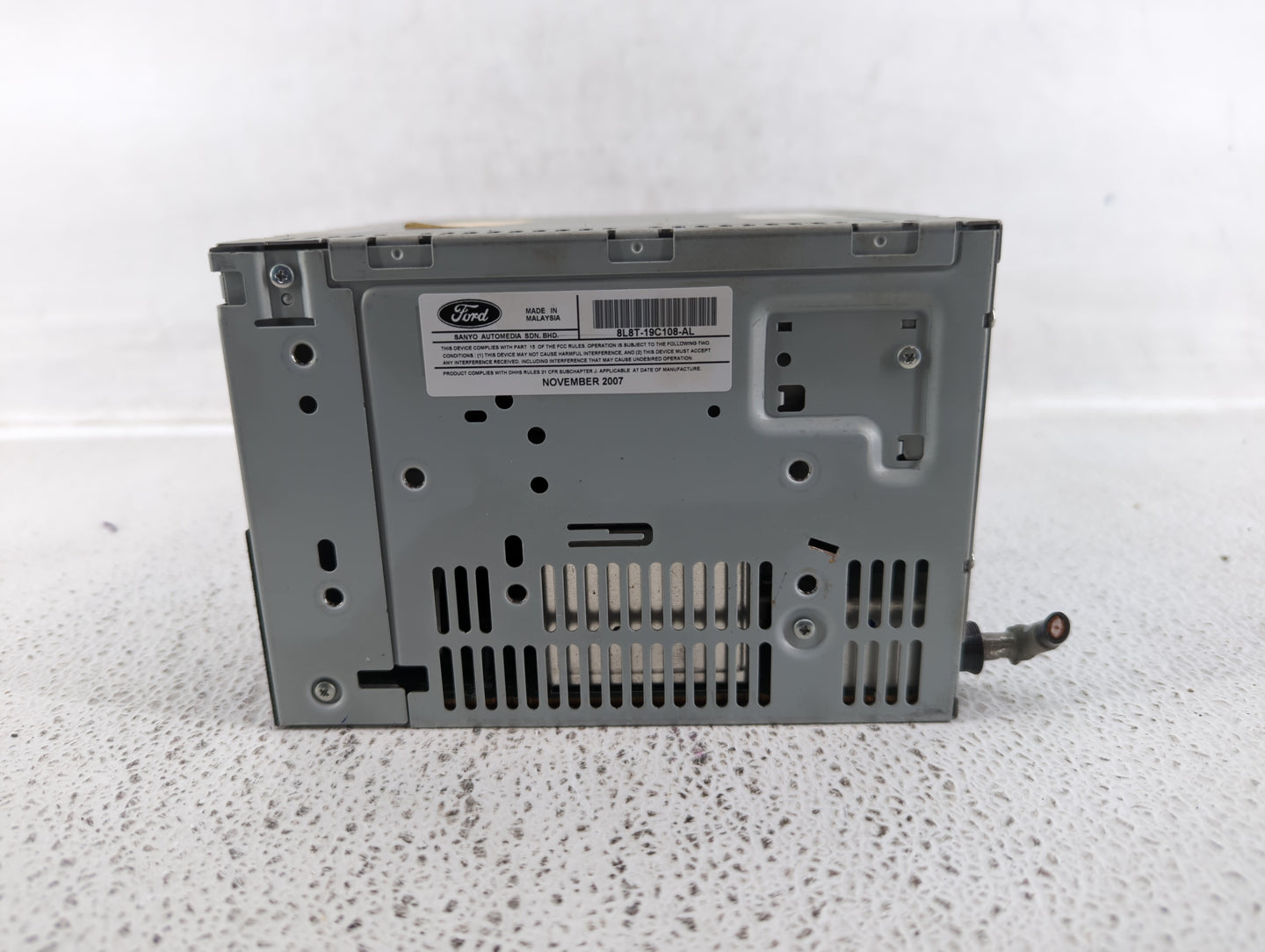 2008 Ford Escape Radio AM FM Cd Player Receiver Replacement P/N:8L8T-19C108-AL 8L8T-19C108-AJ, 8L8T-19C108-AG Fits OEM Used 