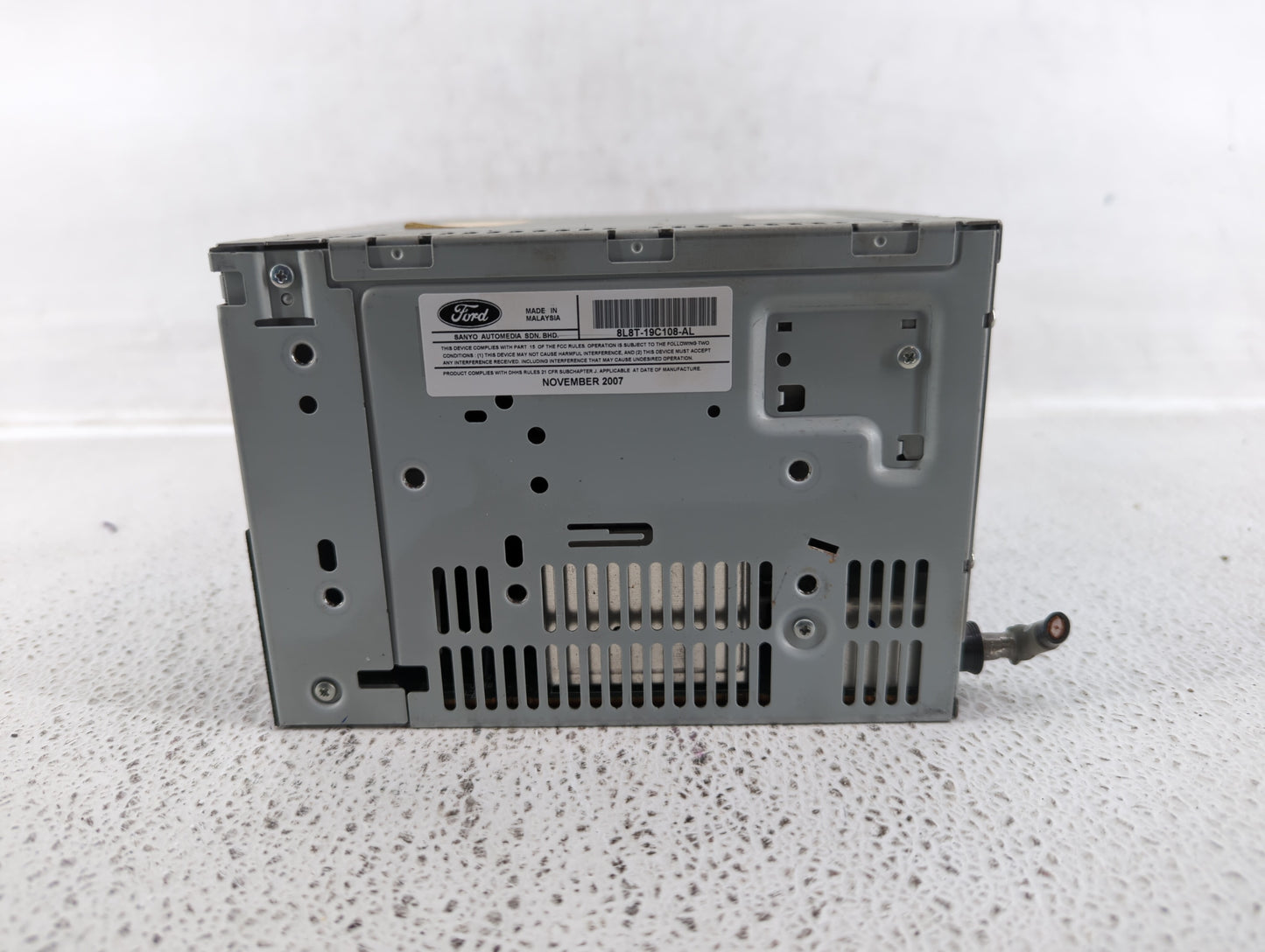 2008 Ford Escape Radio AM FM Cd Player Receiver Replacement P/N:8L8T-19C108-AL 8L8T-19C108-AJ, 8L8T-19C108-AG Fits OEM Used 