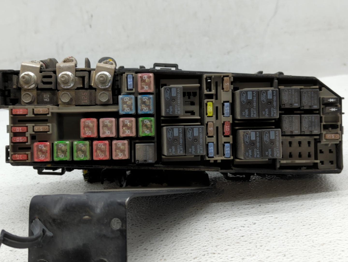 2008 Ford Escape Fusebox Fuse Box Panel Relay Module Fits OEM Used Auto Parts - Oemusedautoparts1.com