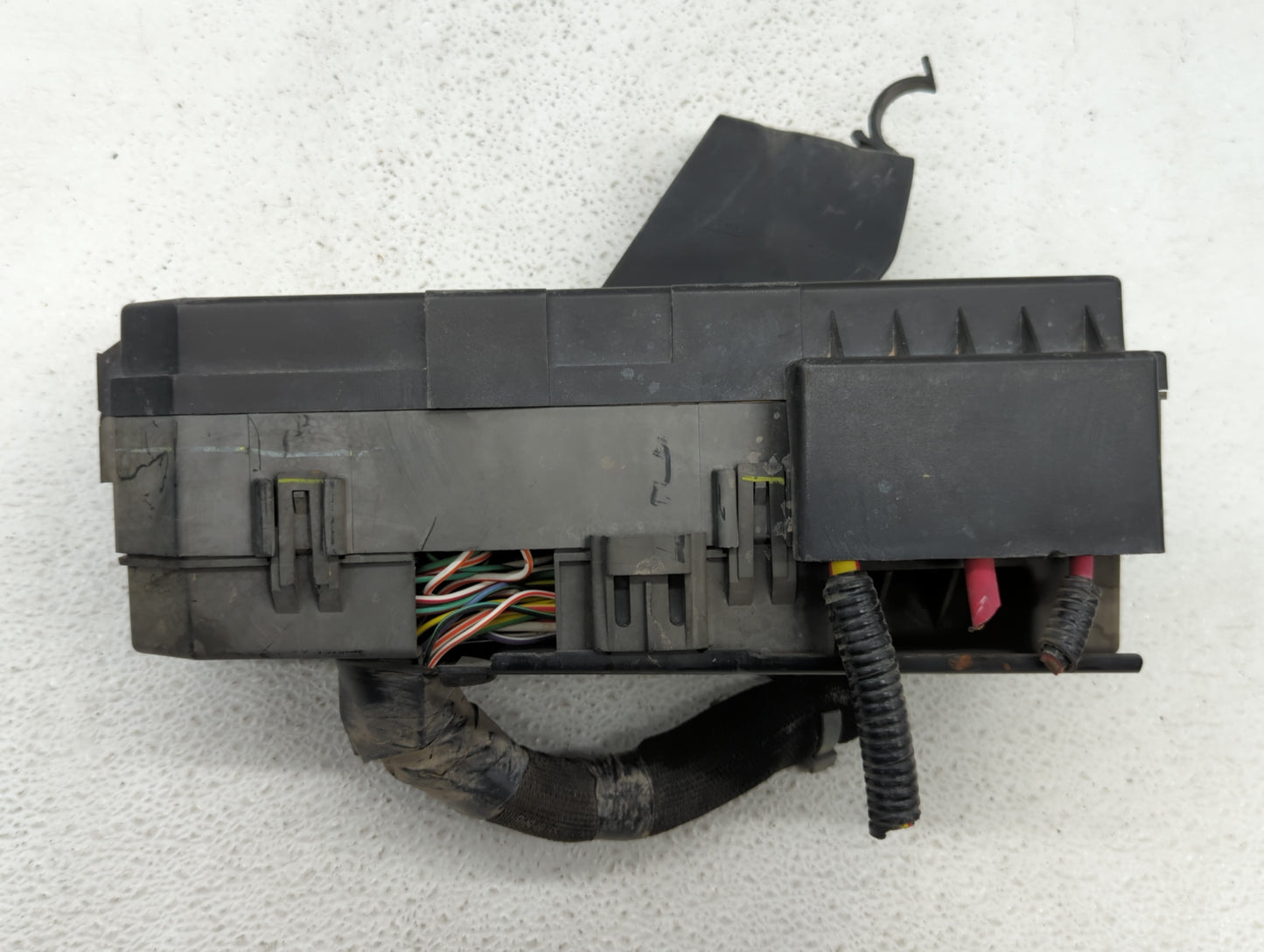 2008 Ford Escape Fusebox Fuse Box Panel Relay Module Fits OEM Used Auto Parts - Oemusedautoparts1.com