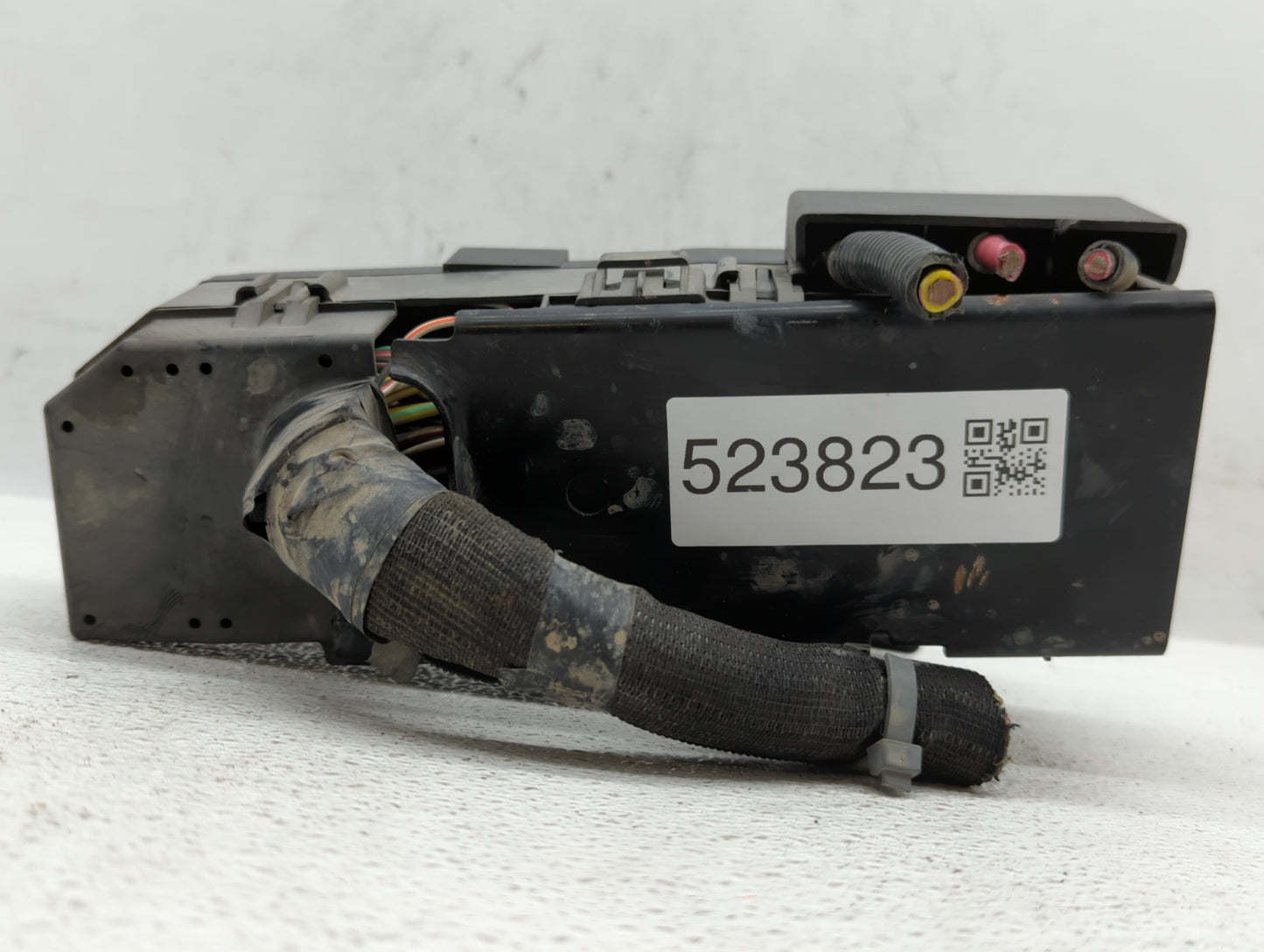 2008 Ford Escape Fusebox Fuse Box Panel Relay Module Fits OEM Used Auto Parts - Oemusedautoparts1.com
