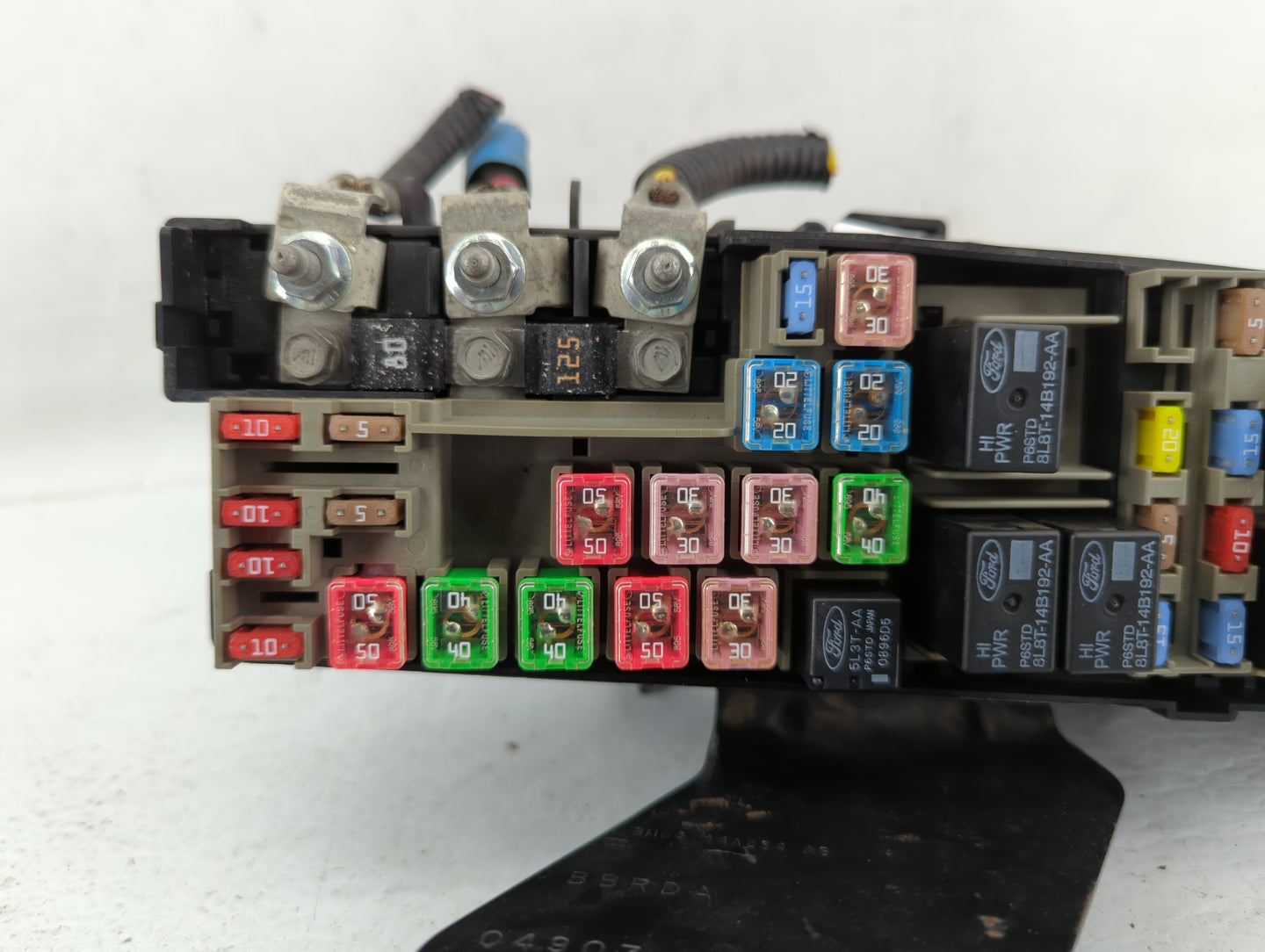 2008 Ford Escape Fusebox Fuse Box Panel Relay Module P/N:8L8T-14A003-AE Fits OEM Used Auto Parts - Oemusedautoparts1.com