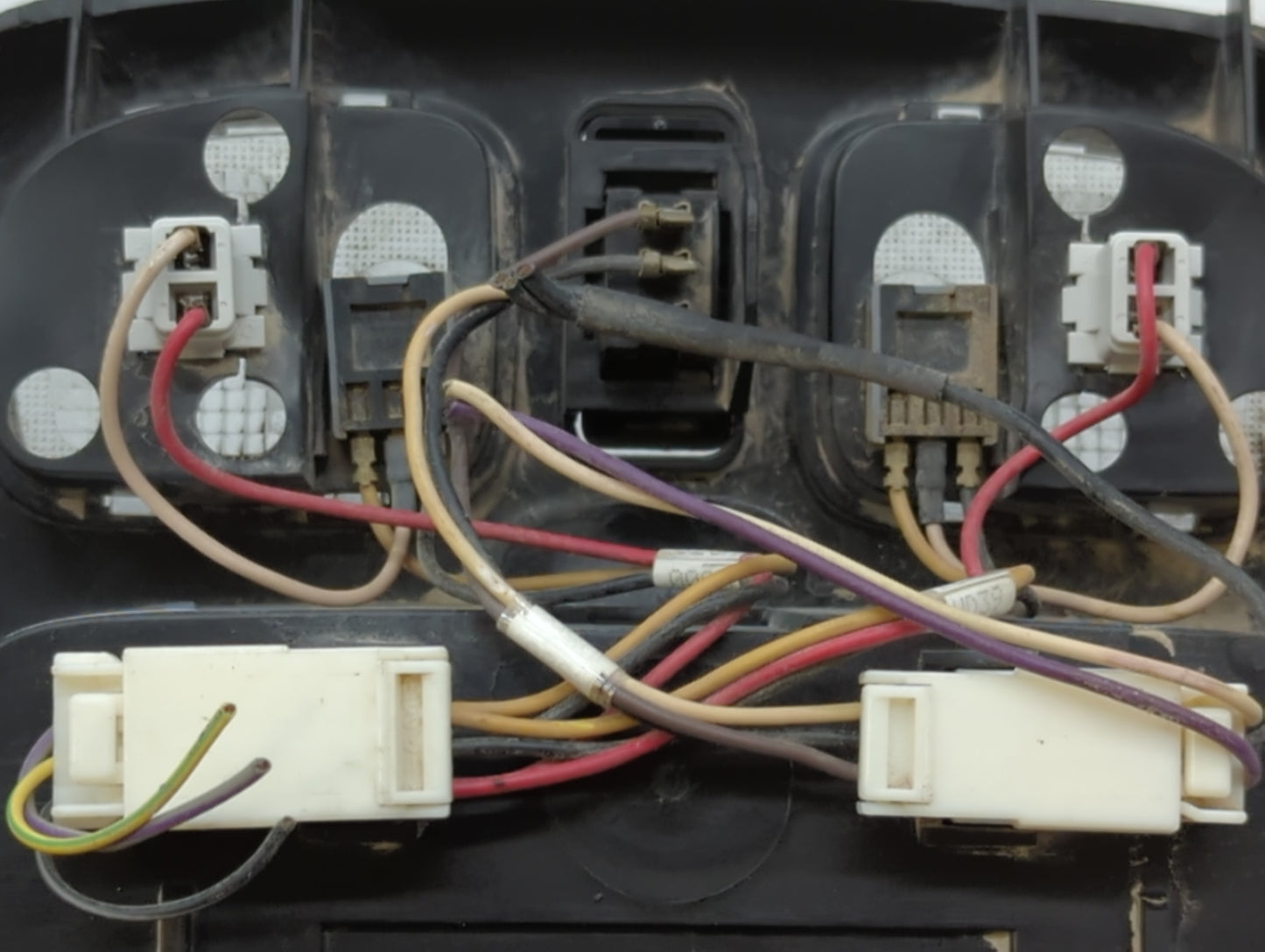 2008 Ford Escape Overhead Roof Console - Oemusedautoparts1.com