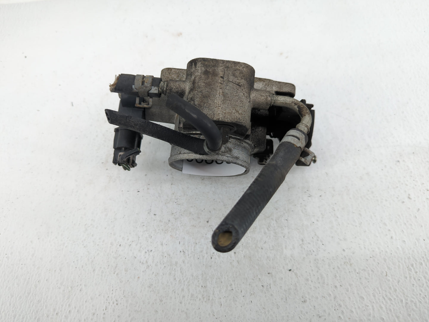 2005-2008 Ford Escape Throttle Body Fits Fits 2005 2006 2007 2008 OEM Used Auto Parts - Oemusedautoparts1.com