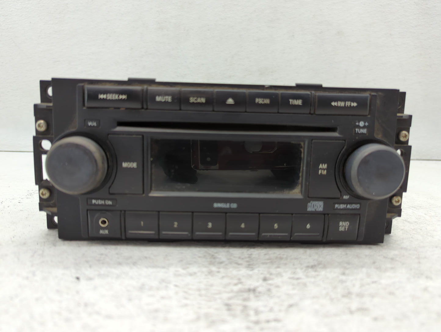 2008-2008 Ford Escape Am Fm Cd Player Radio Receiver - Oemusedautoparts1.com