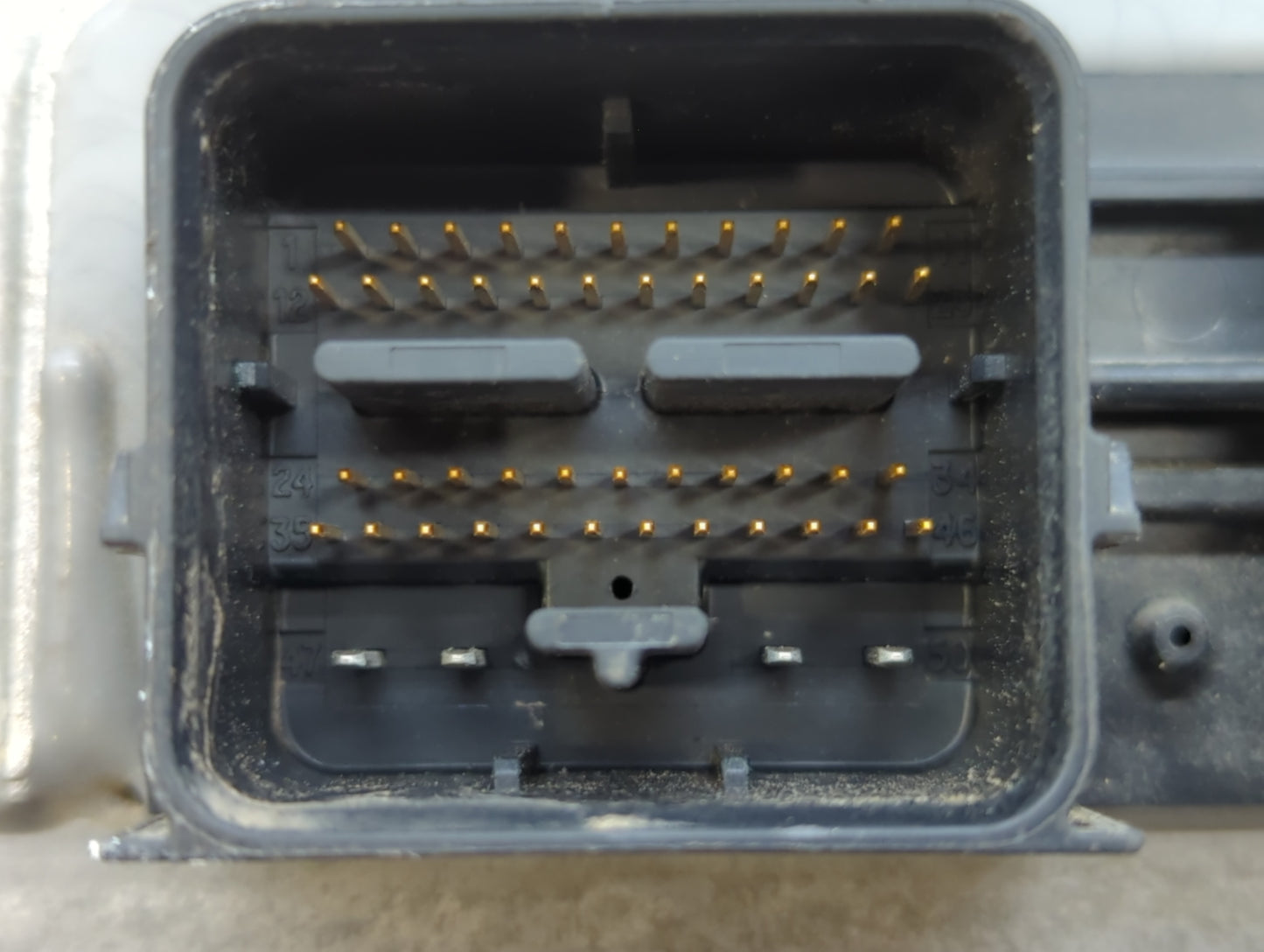 2008 Ford Escape PCM Engine Control Computer ECU ECM PCU OEM P/N:8L8A-12A650-ARB Fits Fits 2009 OEM Used Auto Parts - Oemuse