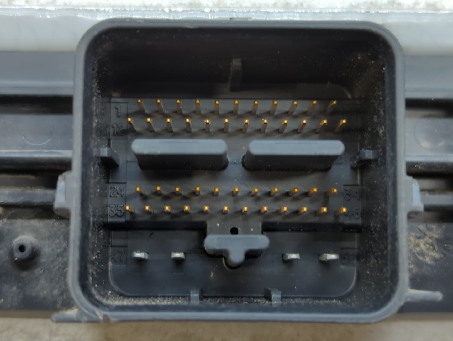 2008 Ford Escape PCM Engine Control Computer ECU ECM PCU OEM P/N:8L8A-12A650-ARB Fits Fits 2009 OEM Used Auto Parts - Oemuse